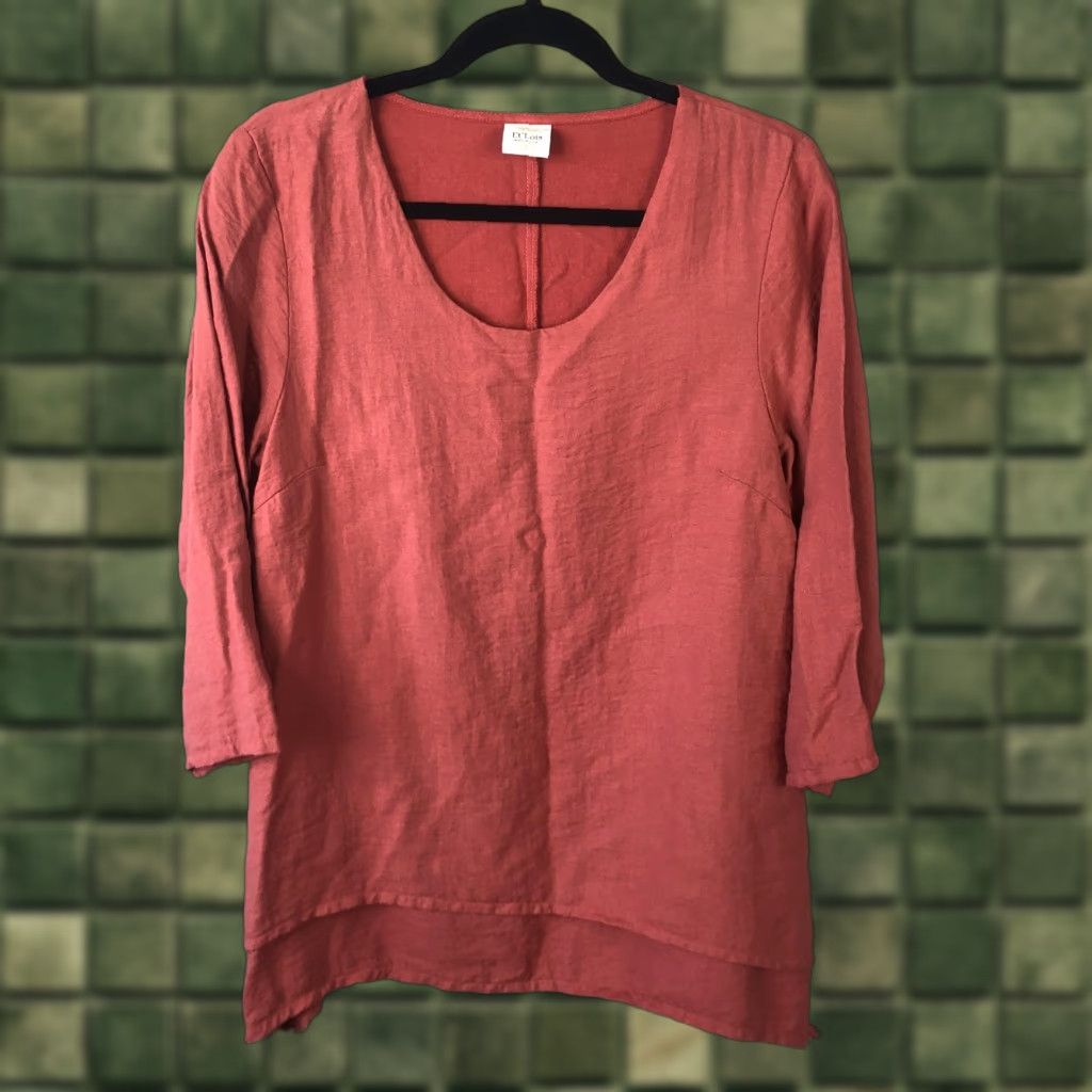 Vintage Et'Lois Blouse Shirt Womens XS Red Rayon Nylon Scoop Neck 3/4 Sleeve Tunic High-Low Hem Casual USA Size XS / US 0-2 / IT 36-38 - 1 Thumbnail