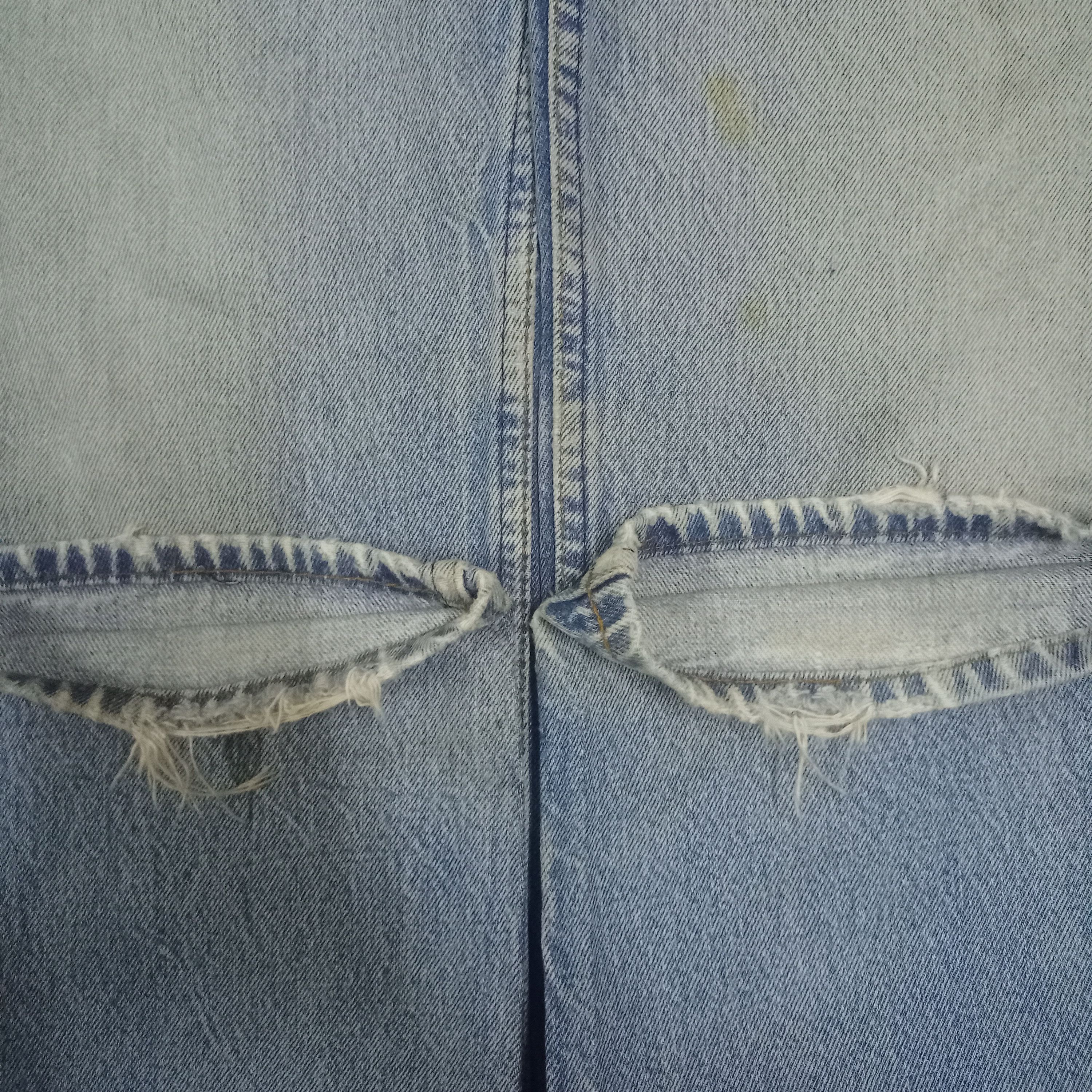 Levi's × Levi's Vintage Clothing Vintage 90s Levis 501 Blue Wash Distressed Jeans Size US 31 - 7 Thumbnail