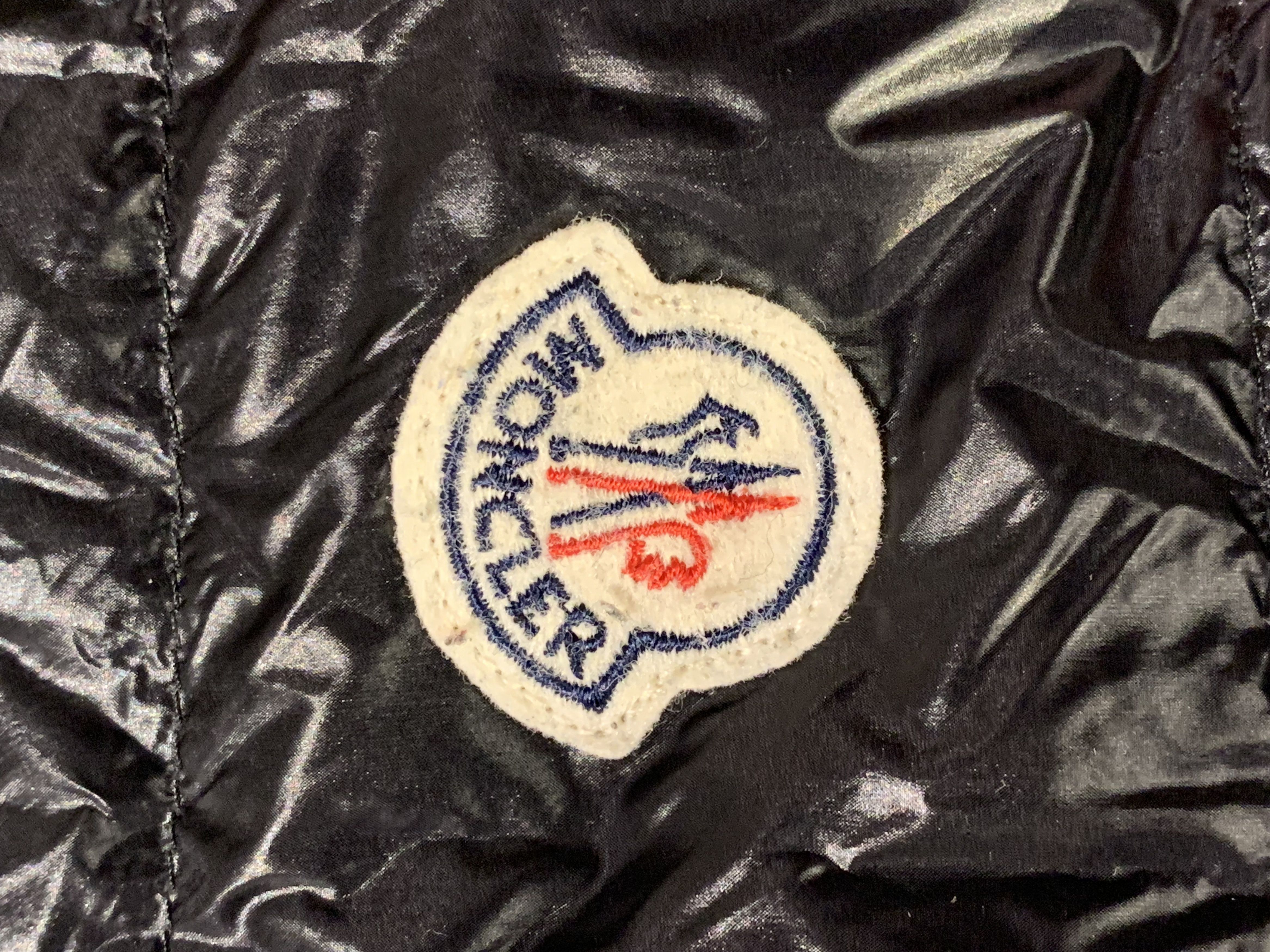 Moncler MONCLER Longue Saison Down size L Vest Size US L / EU 52-54 / 3 - 23 Thumbnail