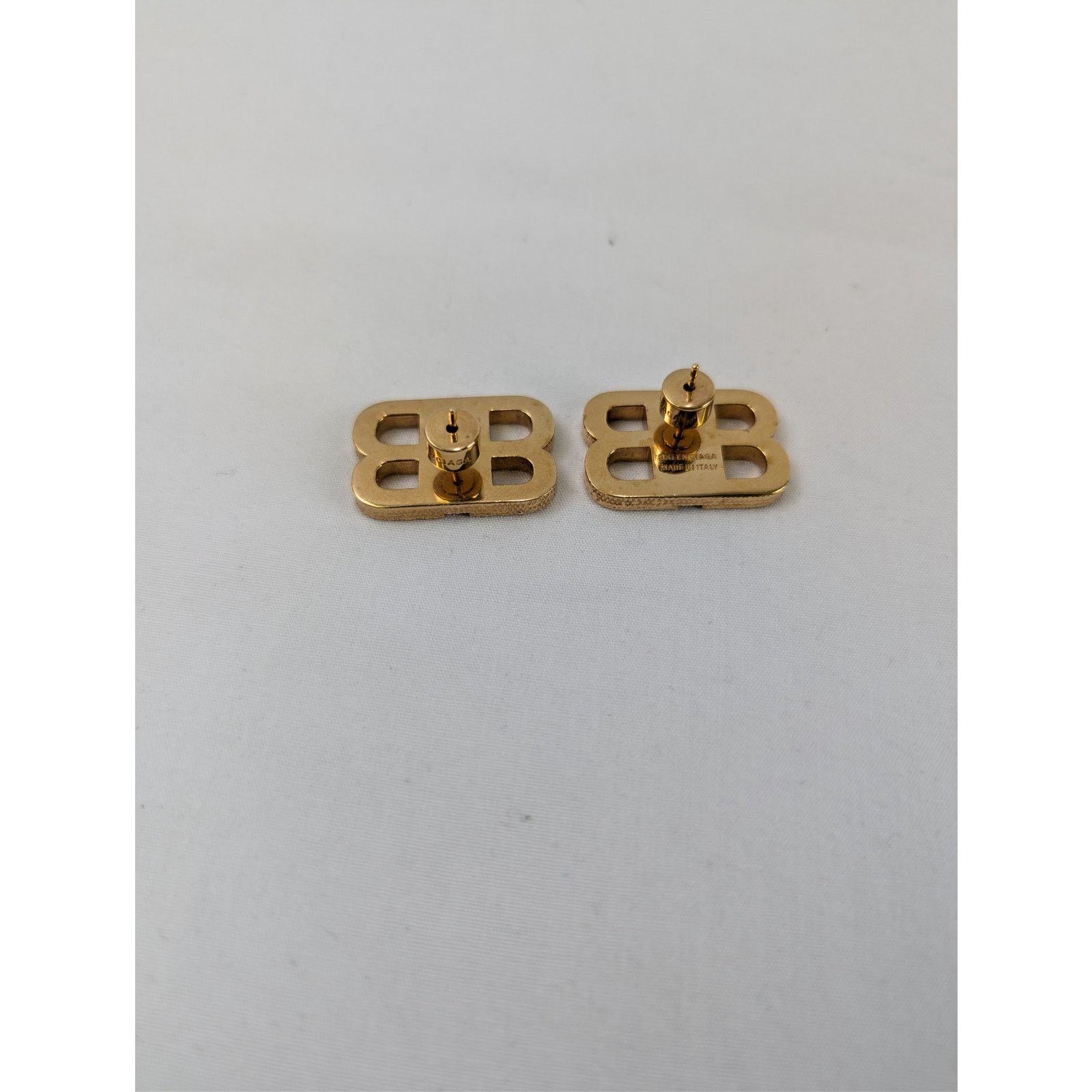 Balenciaga o1rshd1 Size: OS / BB Textured Earrings in Golden Size ONE SIZE - 4 Thumbnail