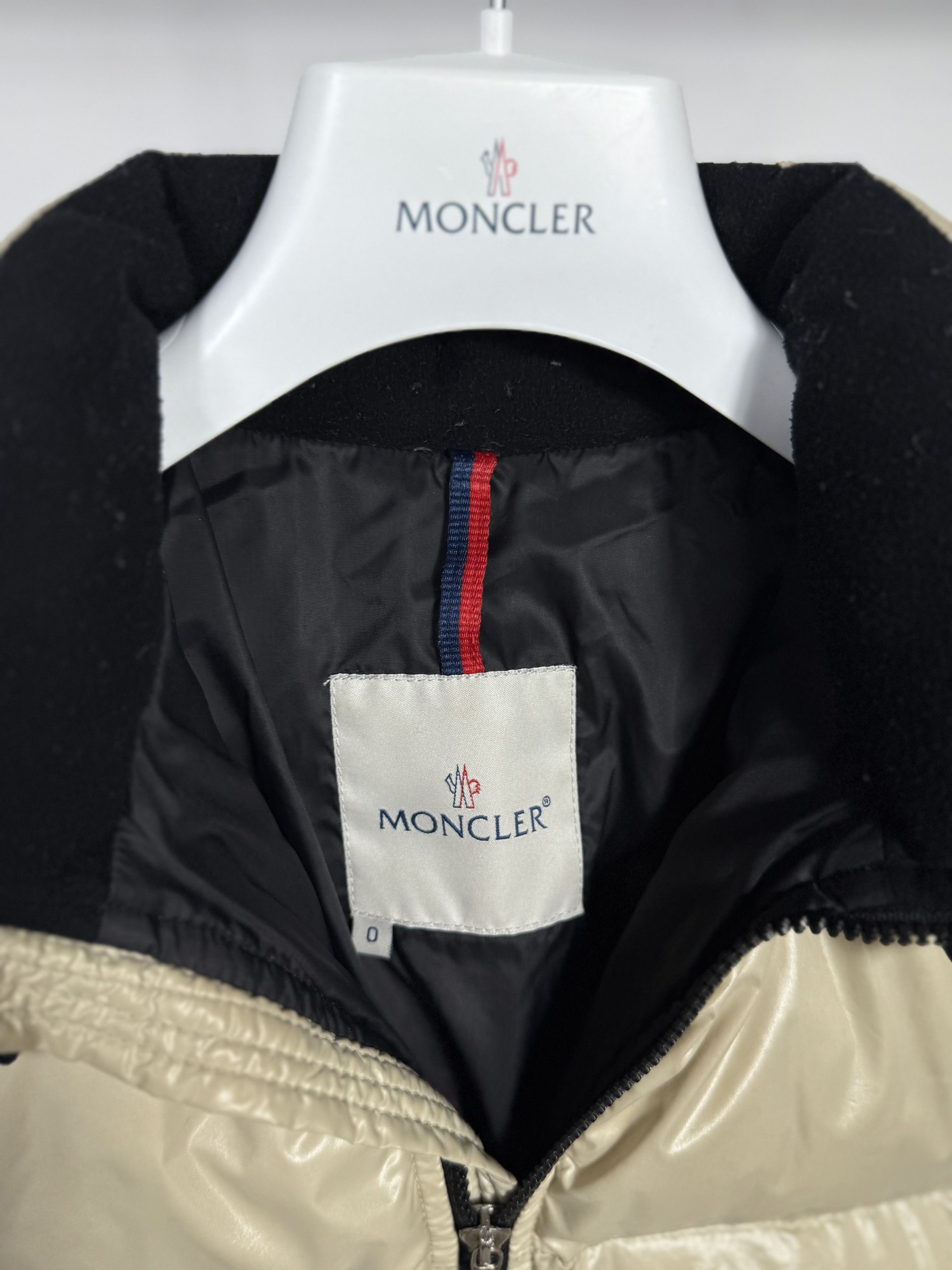 Moncler Moncler Badia Jacket Size XS / US 0-2 / IT 36-38 - 4 Thumbnail