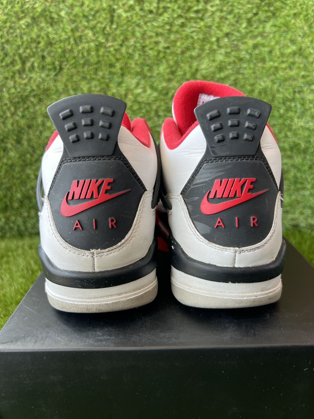 Jordan Brand × Nike Jordan 4 Retro Fire Red (2020) Size US 6 / EU 39 - 7 Thumbnail