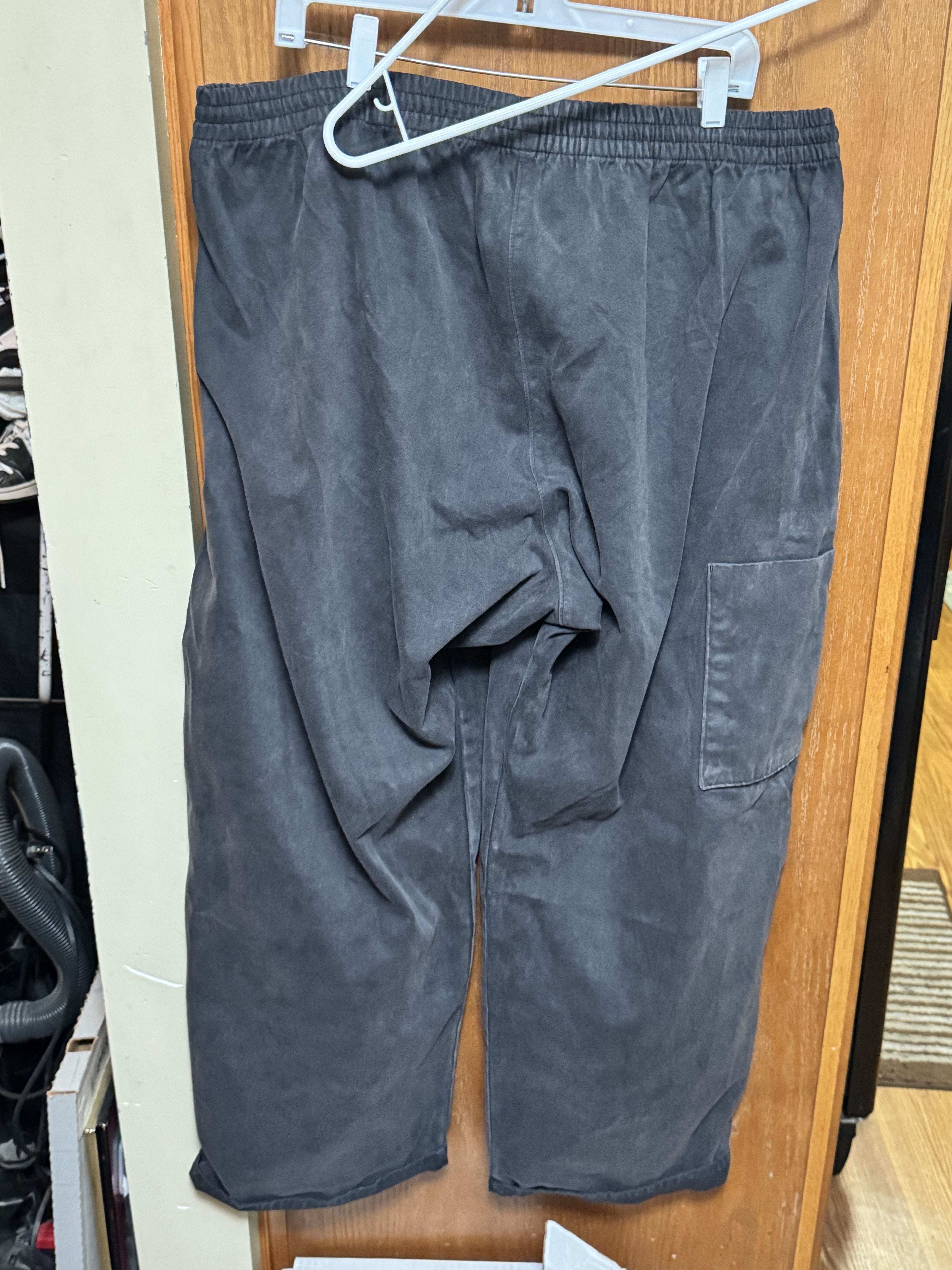 Balenciaga × Gap × Yeezy NWOT Yeezy GAP H12 Sateen Cargos sz XXL Size US 38 / EU 54 - 2 Thumbnail