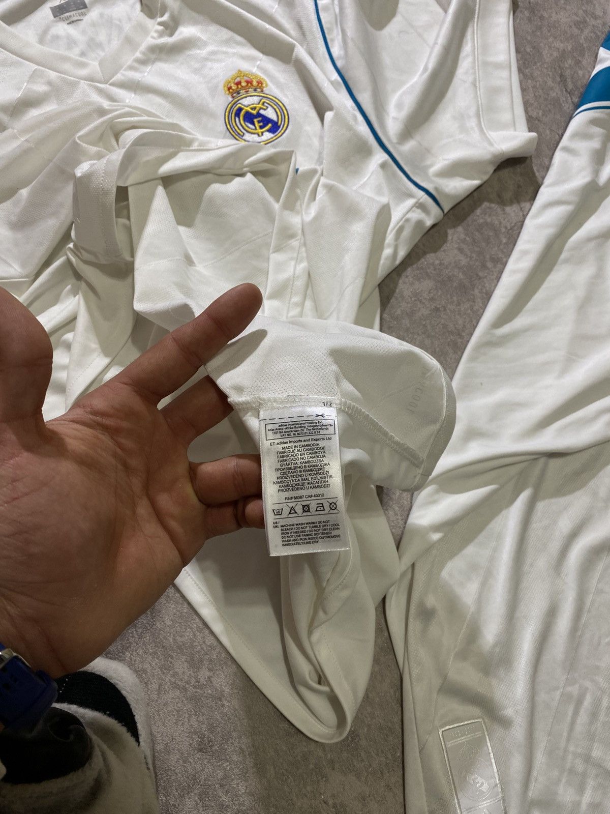 Adidas CR7 Real Madrid 2017/18 Home Jersey Ronaldo #7 Final Season Size US XL / EU 56 / 4 - 8 Thumbnail