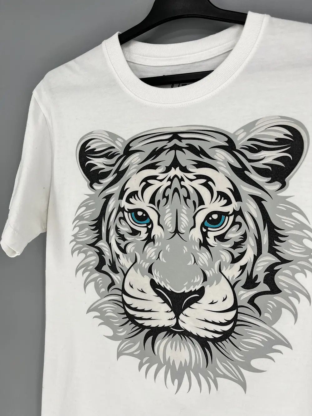 Band Tees × Vintage Vintage Y2K 90s Painted Tiger Face Graphic T-shirt Size US M / EU 48-50 / 2 - 7 Thumbnail