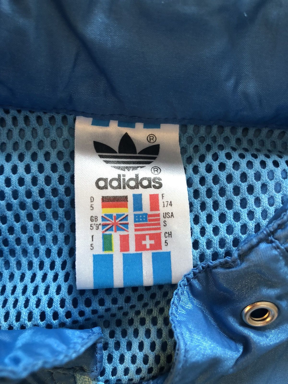 Adidas × Vintage VINTAGE ADIDAS RETRO STYLE ZIP SWEATSHIRT Size US S / EU 44-46 / 1 - 3 Thumbnail