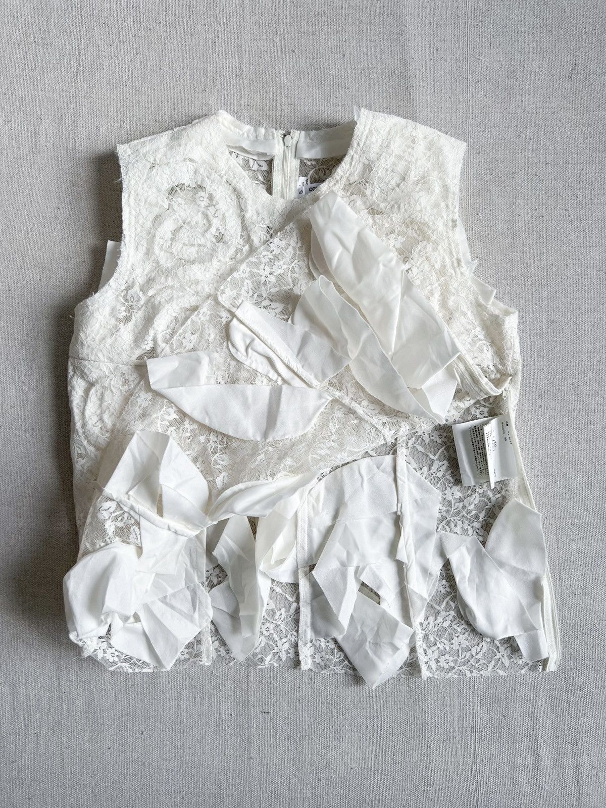 Comme des Garcons Comme des Garcons AW15 Tailored Lace Blouse Size S / US 4 / IT 40 - 10 Thumbnail