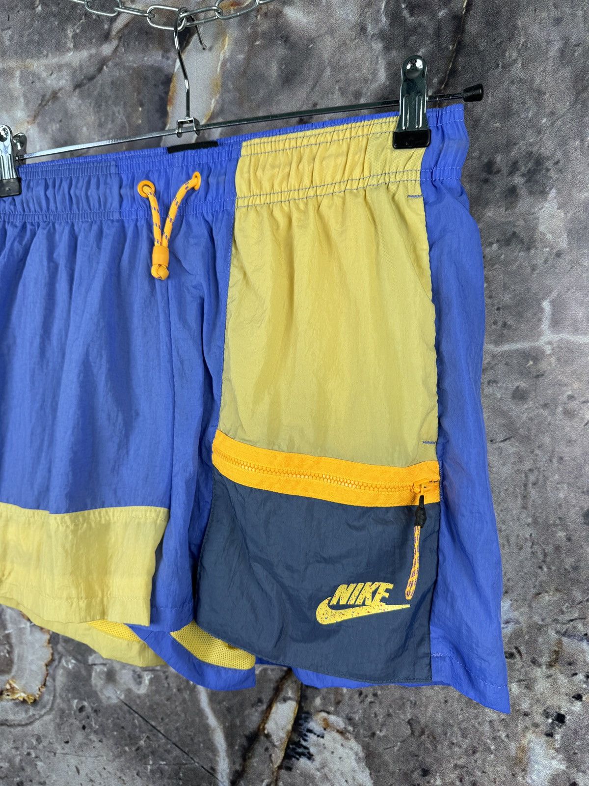 Nike Men’s Nike Colorblock Nylon Running Shorts Size Small Size US 30 / EU 46 - 3 Thumbnail