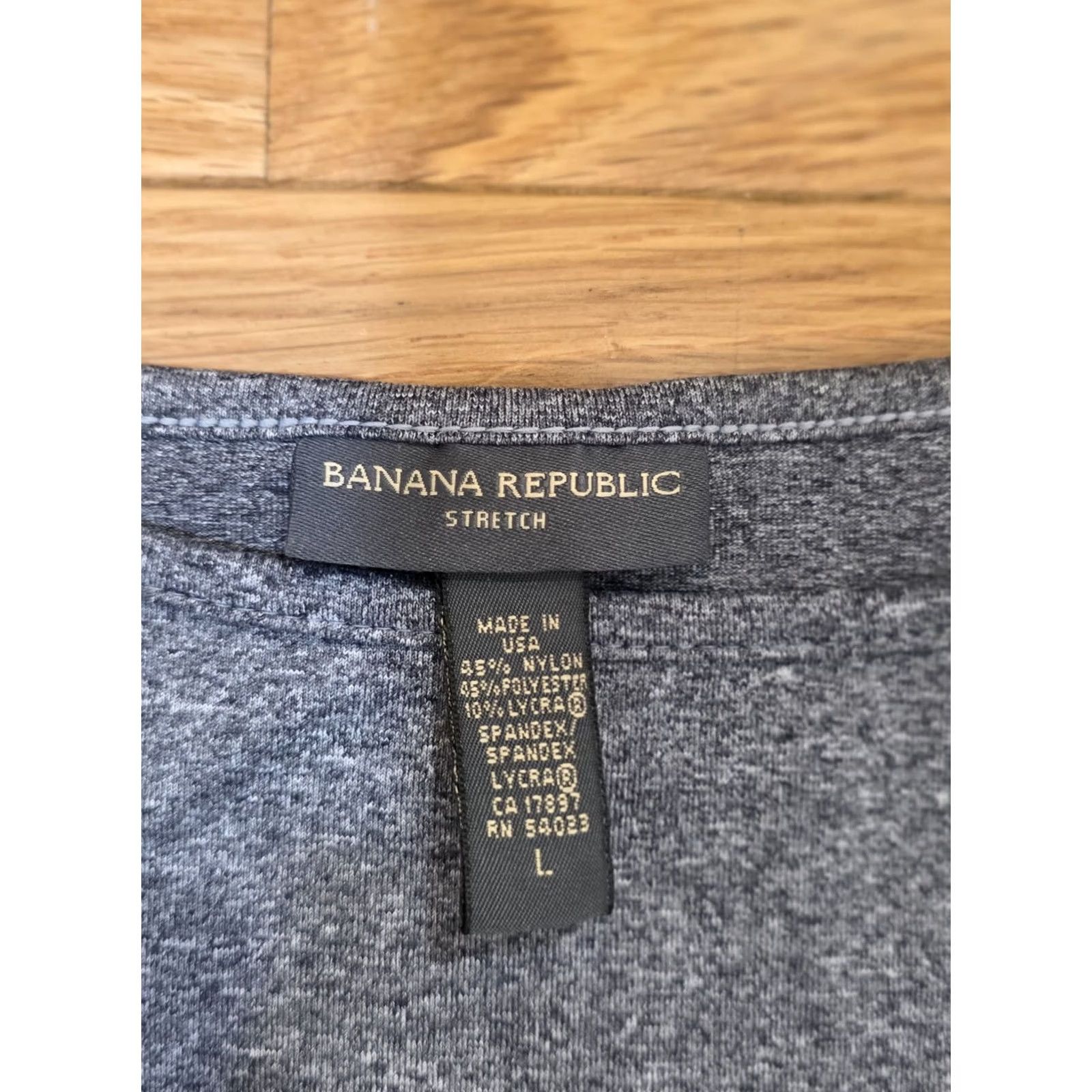 Banana Republic Banana Republic Tank Top Cami Sleeveless Gray Size L Women Shirt Casual Size L / US 10 / IT 46 - 2 Thumbnail