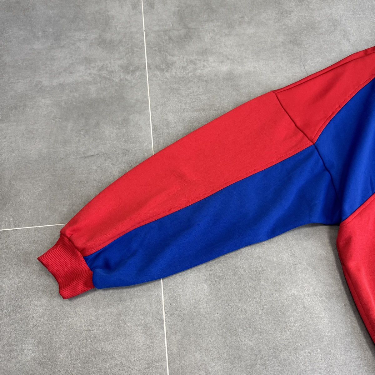 Adidas Vintage Adidas FC Bayern Munich 1993/1995 Soccer Jacket Size US L / EU 52-54 / 3 - 4 Thumbnail