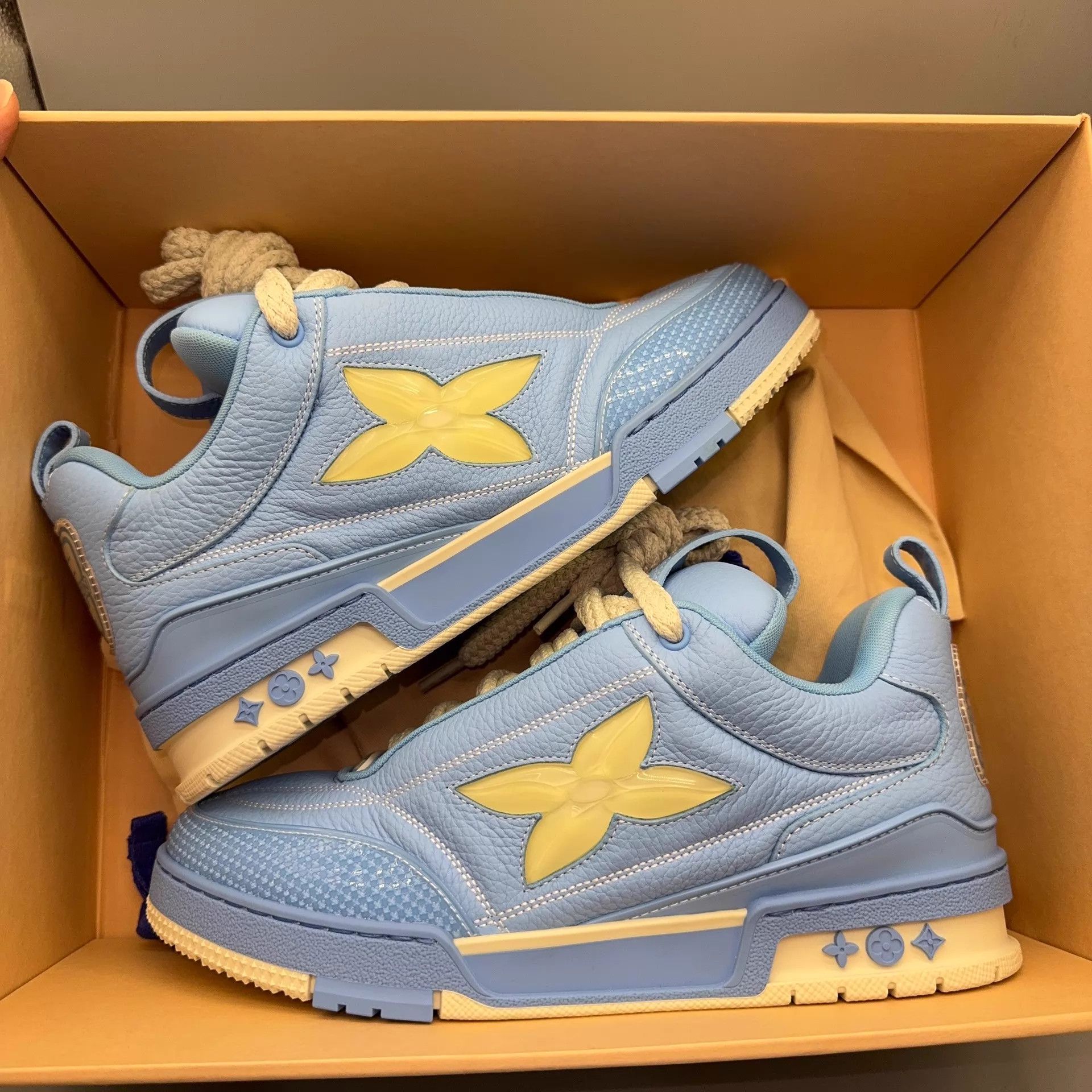 Louis Vuitton LOUIS VUITTON Skate Blue 41 Size US 8 / EU 41 - 6 Thumbnail