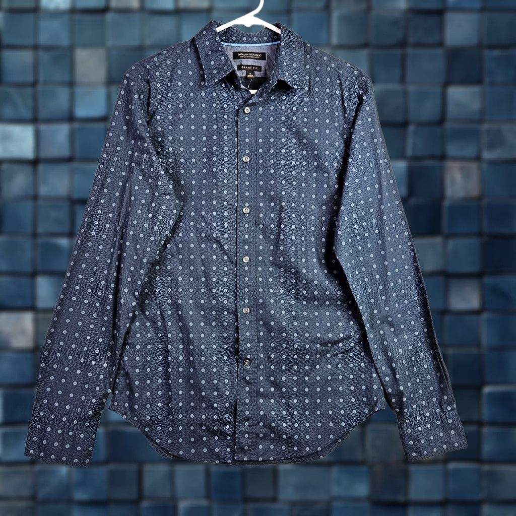 Banana Republic Banana Republic Men's Shirt Size S Blue Button-Up Collared Grant Fit Custom 078 NWT Size US S / EU 44-46 / 1 - 1 Thumbnail