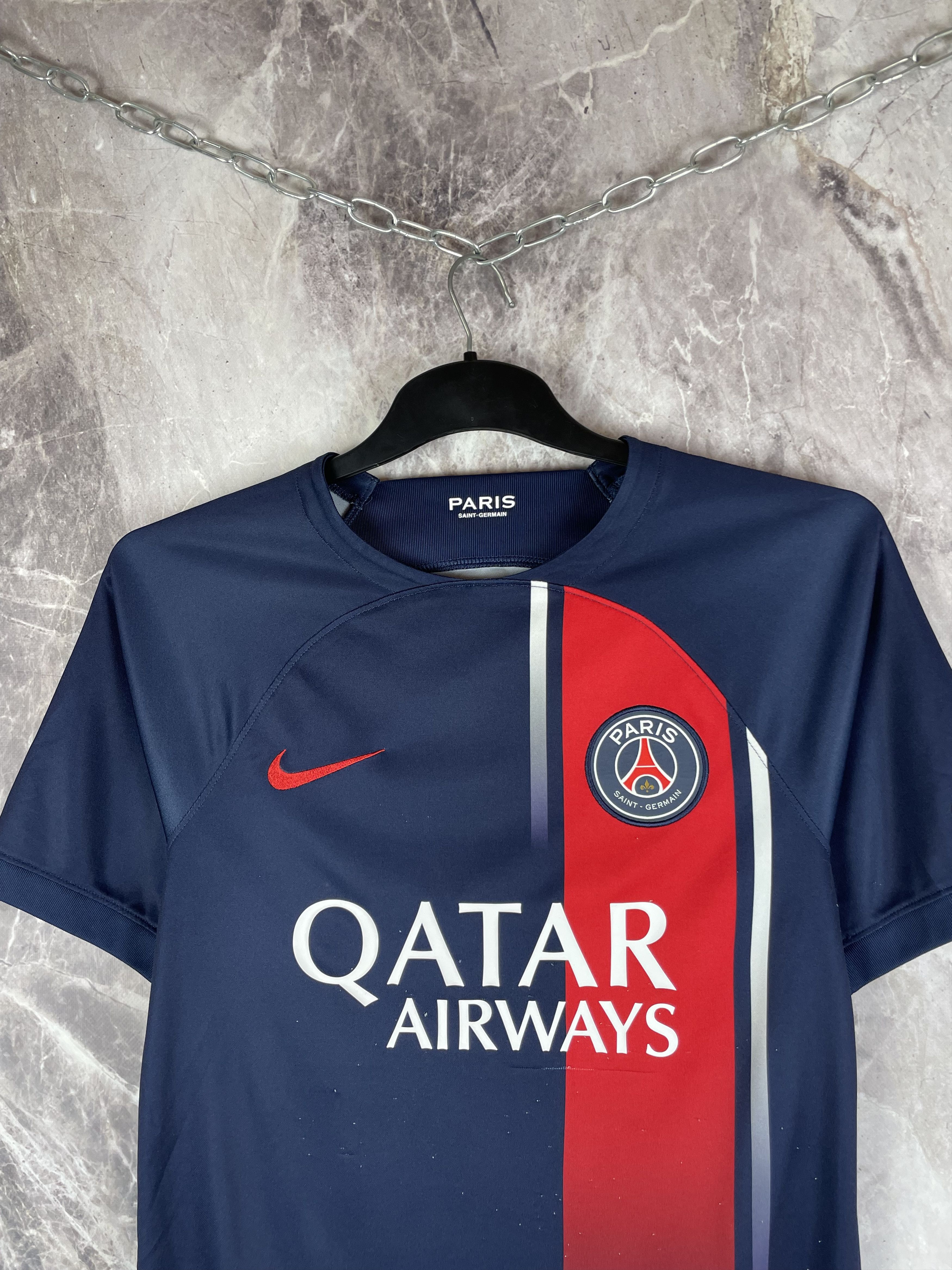 Nike Nike PSG 23/24 Home Jersey 33 Zaire Emery Size US M / EU 48-50 / 2 - 3 Thumbnail