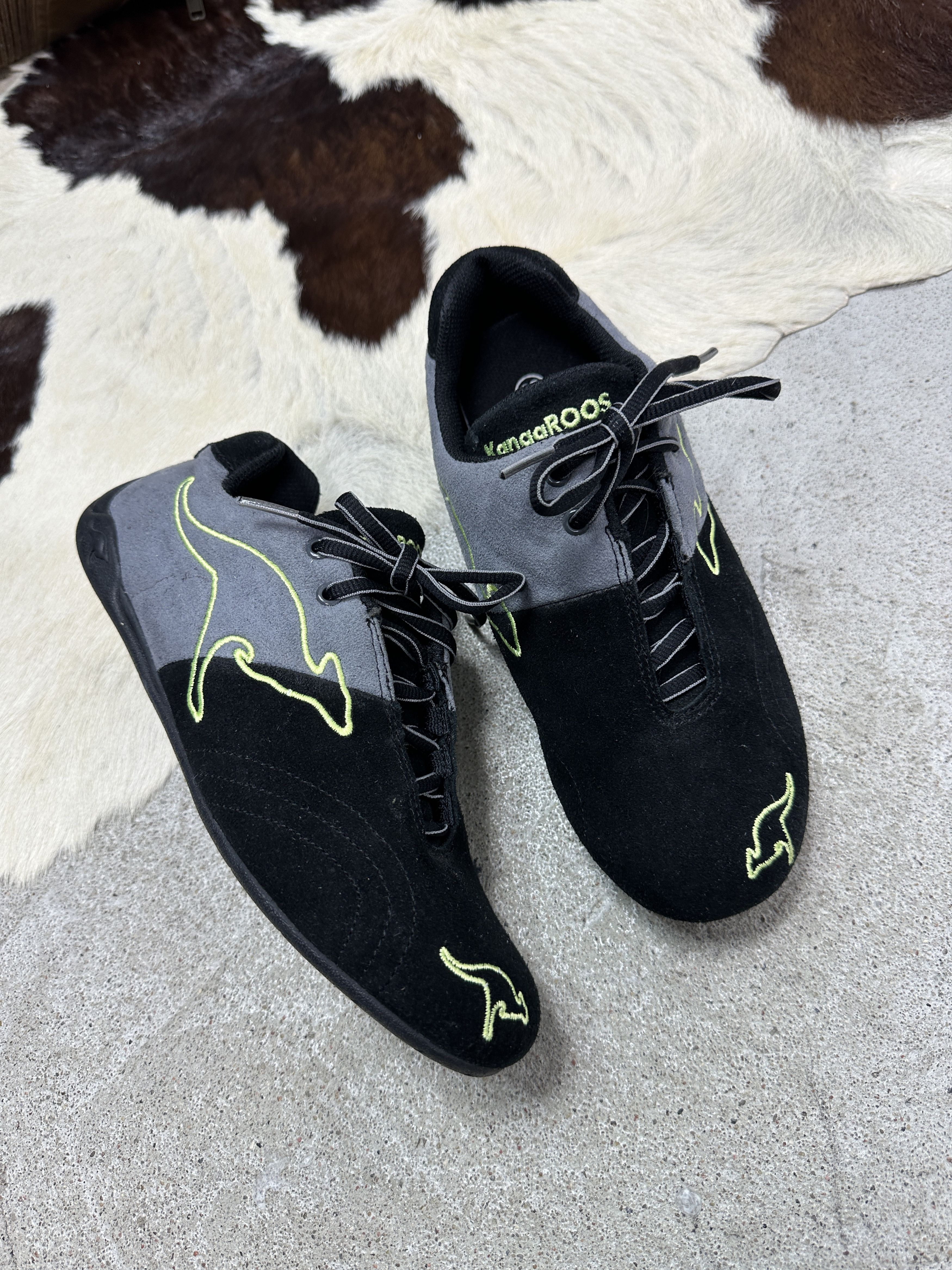 KangaROOS Vintage Asymmetrical Sporty Kangaroos Sneakers Y2K Size US 6 / EU 39 - 1 Thumbnail