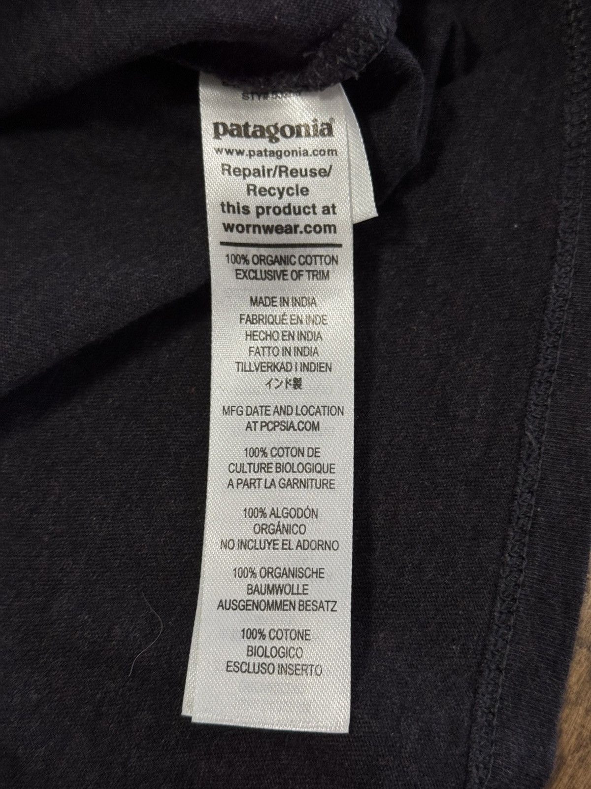 Patagonia Patagonia P-6 Logo Pocket Tee Black Size L Organic Cotton Size US L / EU 52-54 / 3 - 5 Thumbnail
