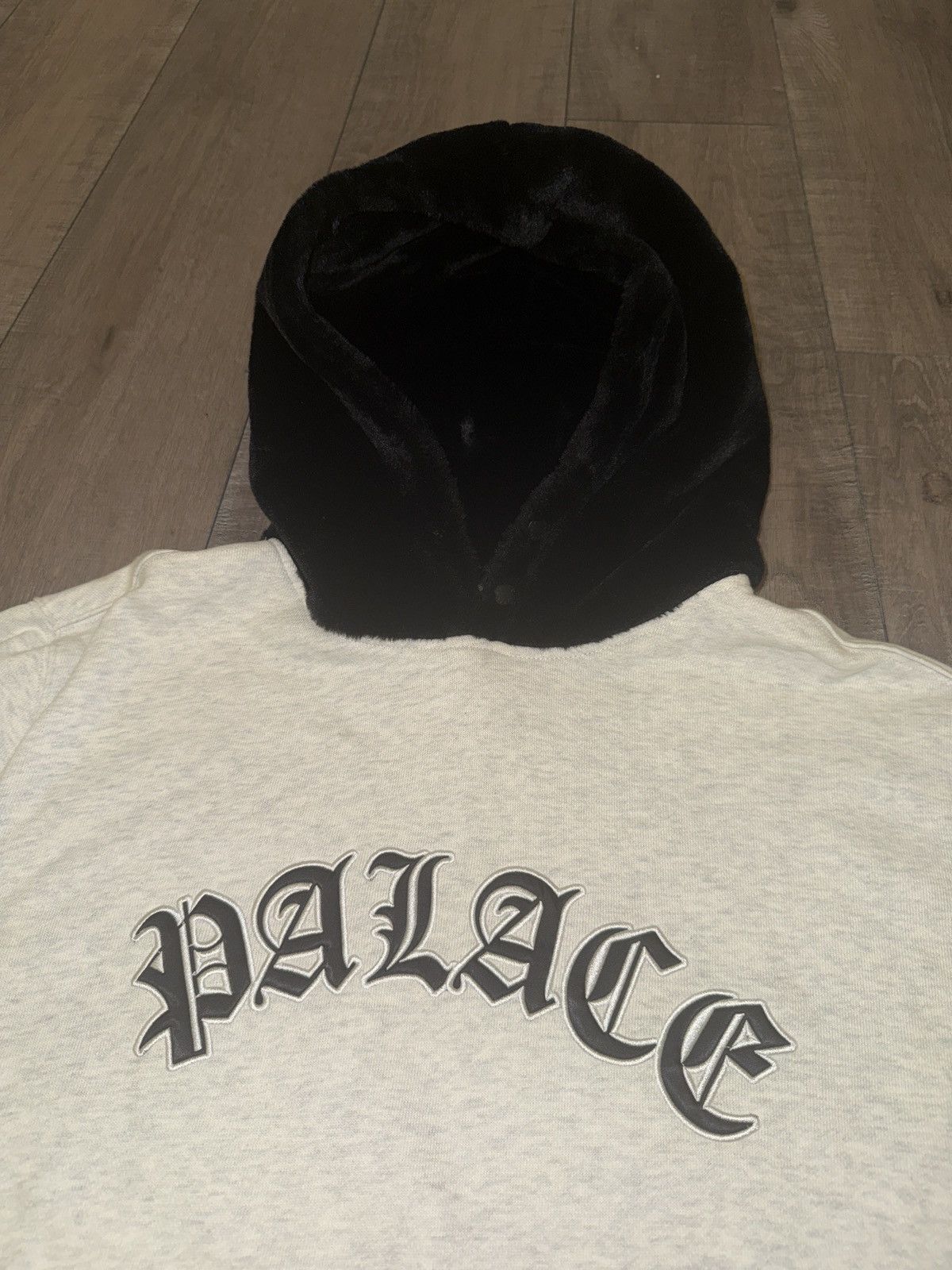 Palace Palace Faux Fur Hood Hoodie Size US XL / EU 56 / 4 - 2 Thumbnail