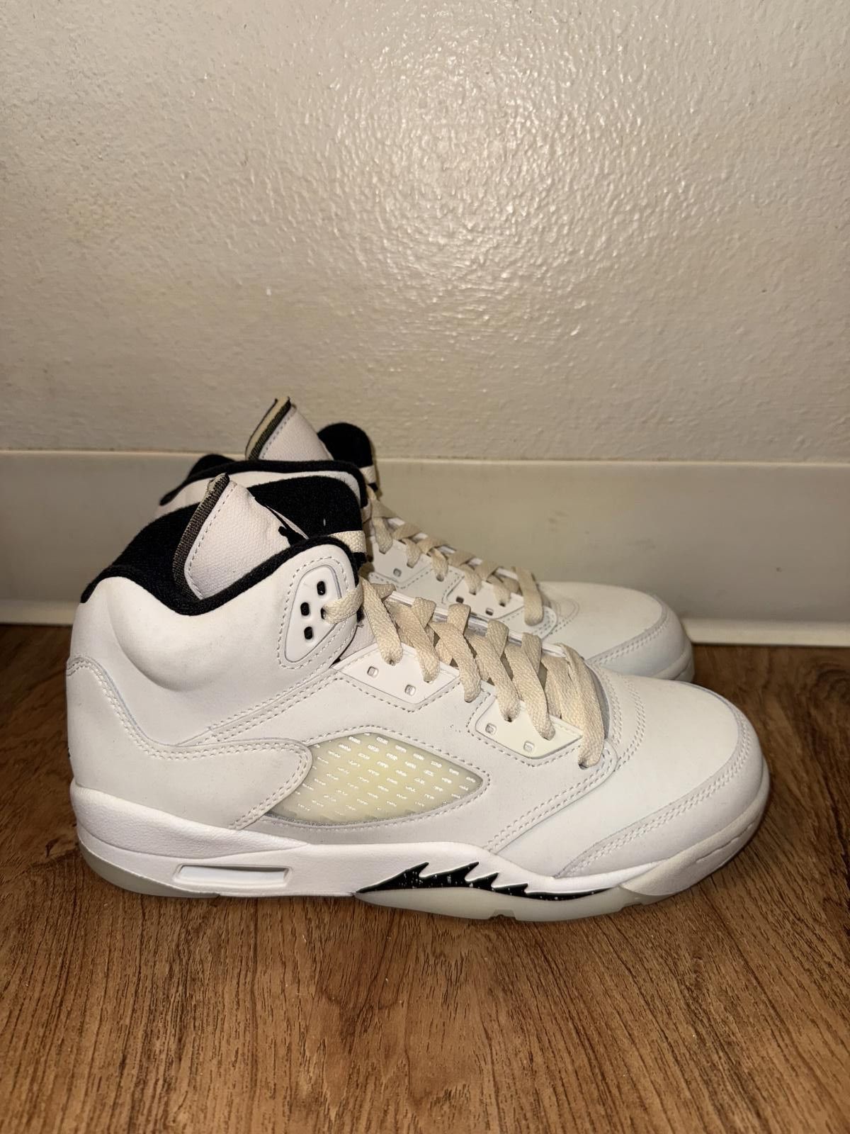 Nike Jordan 5 Retro SE Sail (Gs) Size US 7 / EU 40 - 1 Thumbnail
