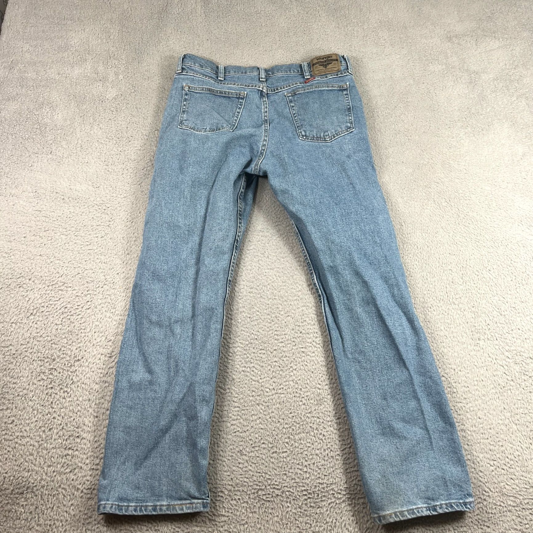 Wrangler VINTAGE Wrangler Jeans 34x32 Light Wash Y2K Western Jeans Men 5-Pocket Denim Cotton Blue Straight Regular Size 34 Inseam 32 Size US 34 / EU 50 - 7 Thumbnail