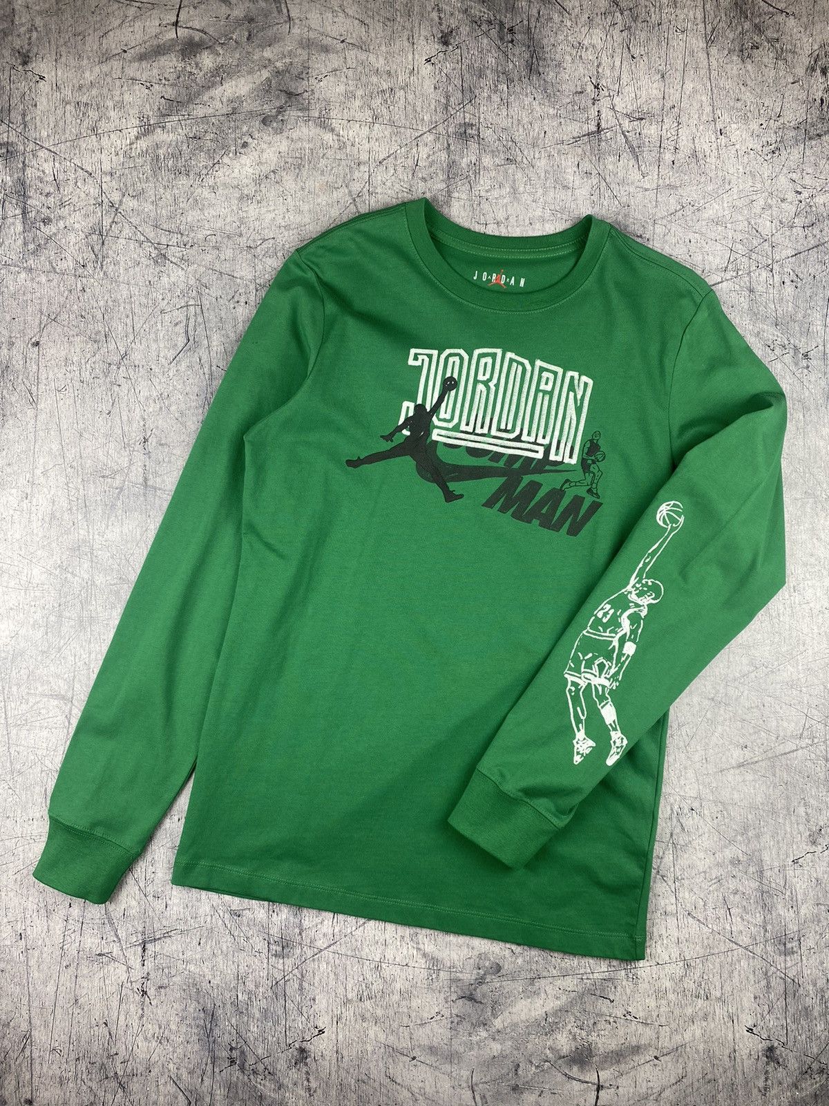 Jordan Brand × Nike Nike Air Jordan Big Logo Long Sleeve Size S Size US S / EU 44-46 / 1 - 2 Thumbnail