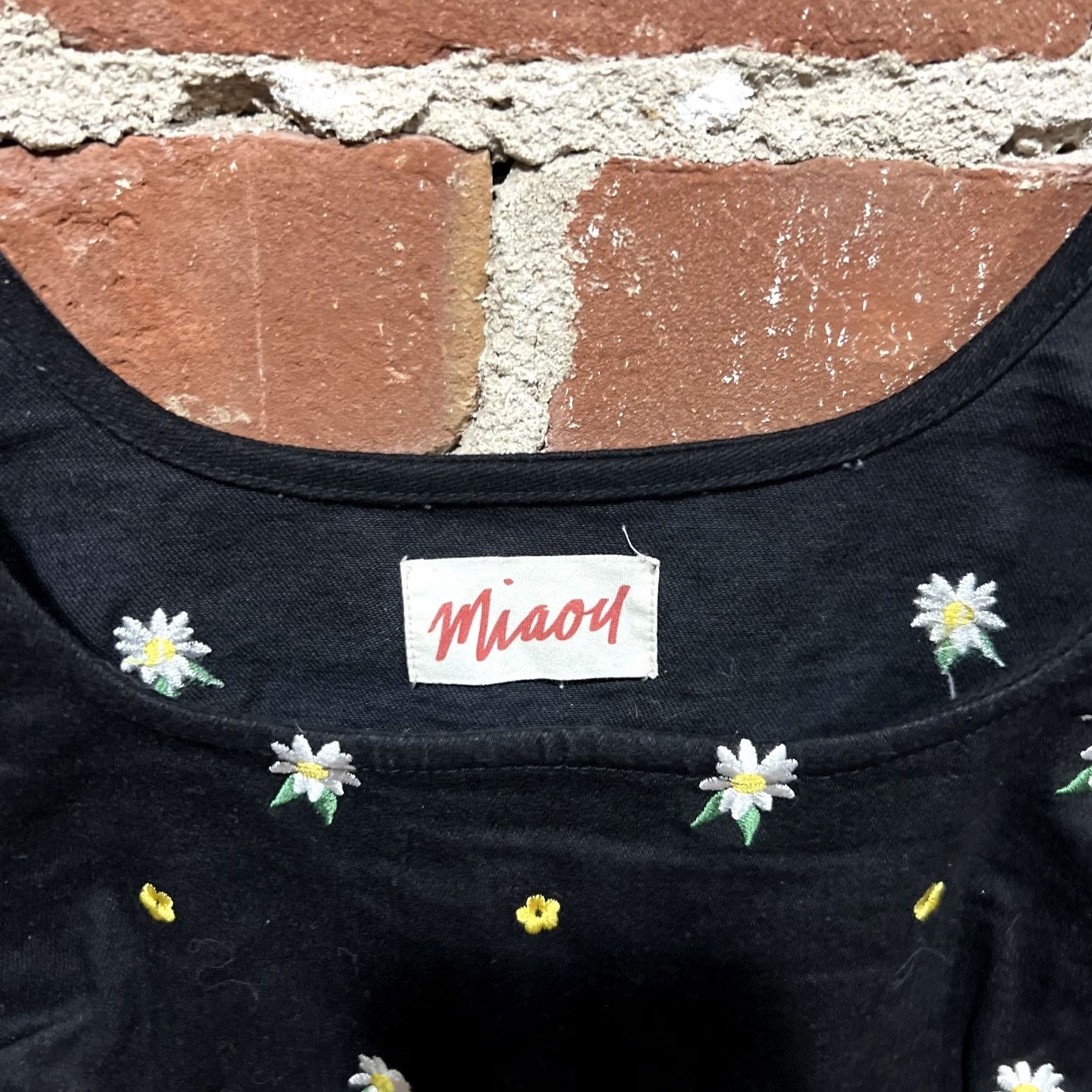 Miaou Miaou Women’s Black Floral Crop Top Large Short Sleeve Top Size L / US 10 / IT 46 - 2 Thumbnail