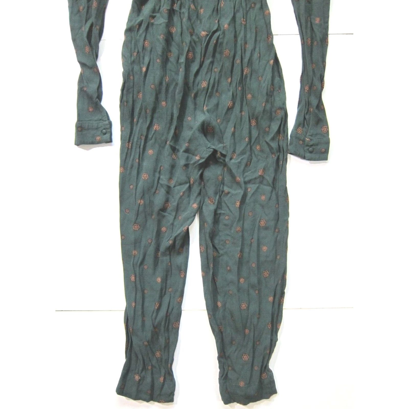 Free People Free People Green Paisley 100% Rayon Long Sleeve Pocket Romper Women S Size S / US 4 / IT 40 - 6 Thumbnail