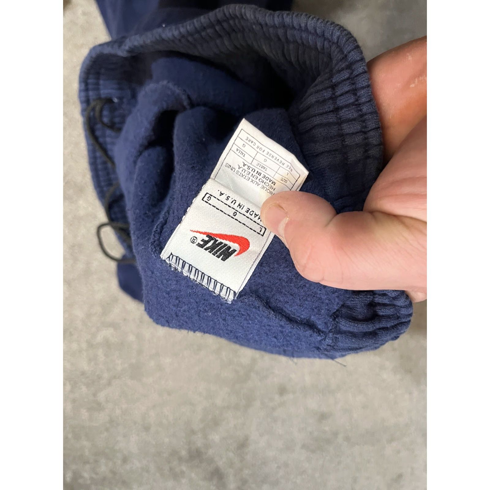Nike VINTAGE Nike Sweatpants L Blue Nike Fleece Sweatpants Mens Regular Blue 90s Sports USA Pants Size US 33 - 5 Thumbnail
