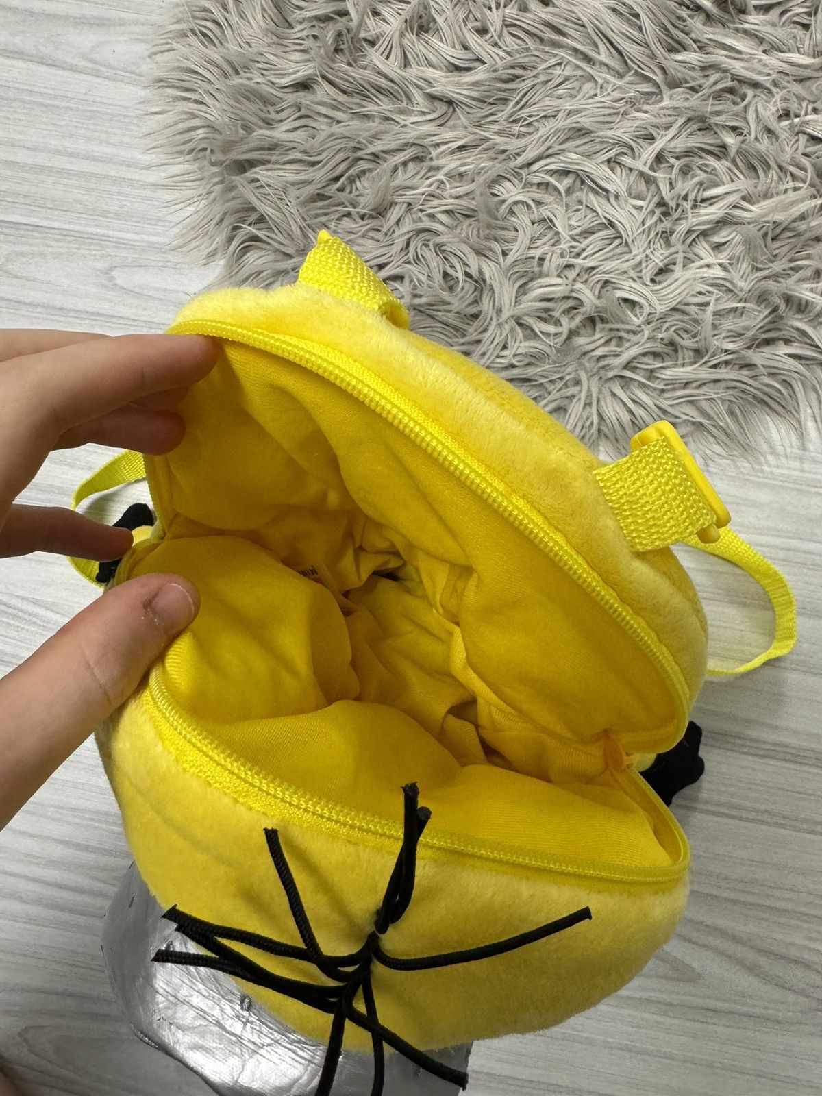 Japanese Brand × Vintage y2k Despicable Me Minions Plush Backpack Size ONE SIZE - 8 Thumbnail