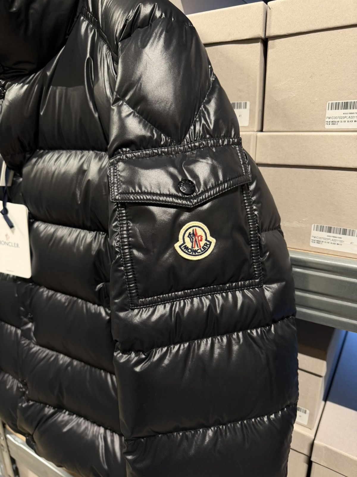Moncler Moncler Lule Down Jacket NEW Size US L / EU 52-54 / 3 - 2 Thumbnail