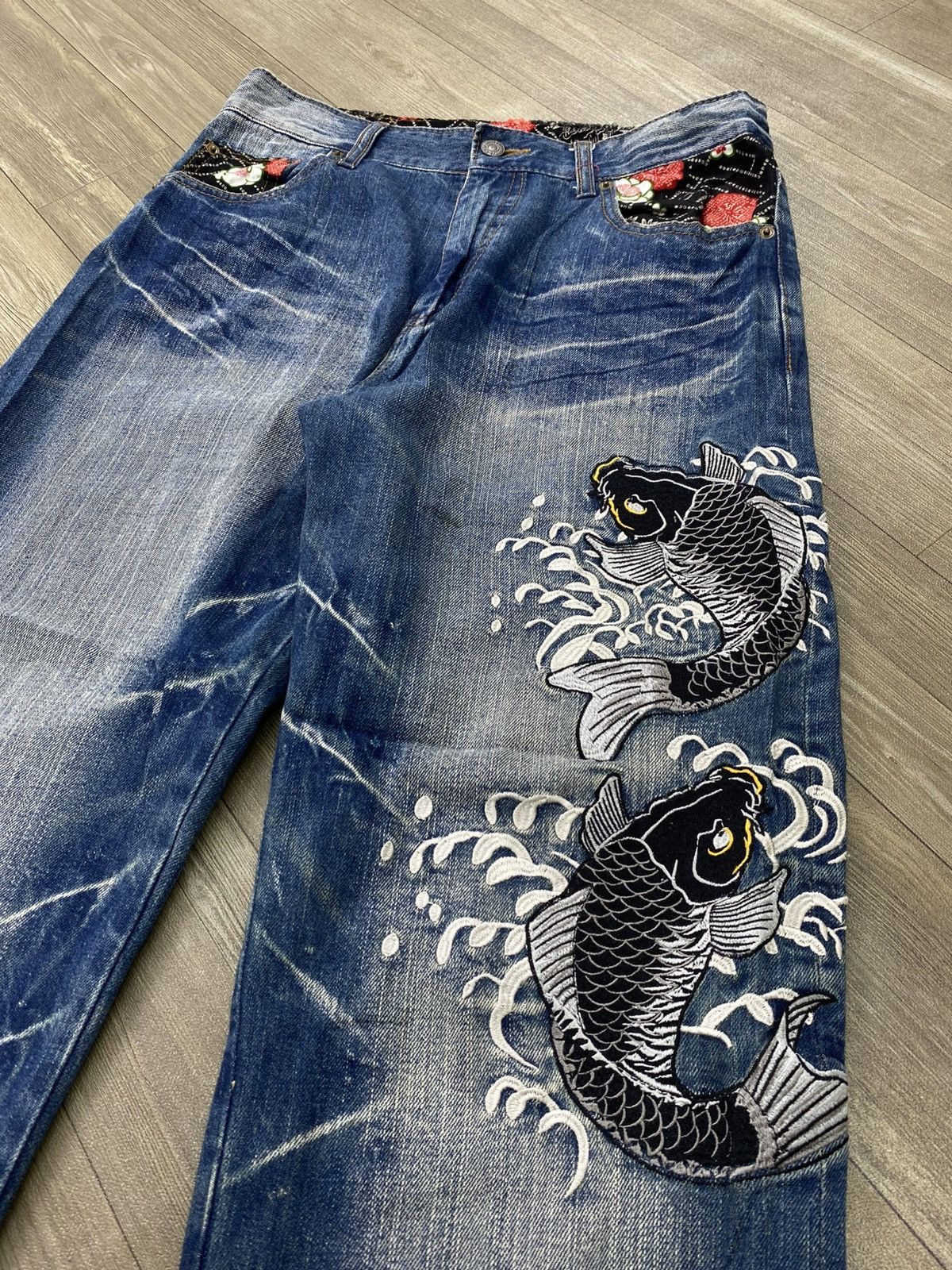 Karakuri Tamashii Dominate Karakuri Tamashii Koi Flowers Embroidery Jeans Y2K Size US 30 / EU 46 - 4 Thumbnail