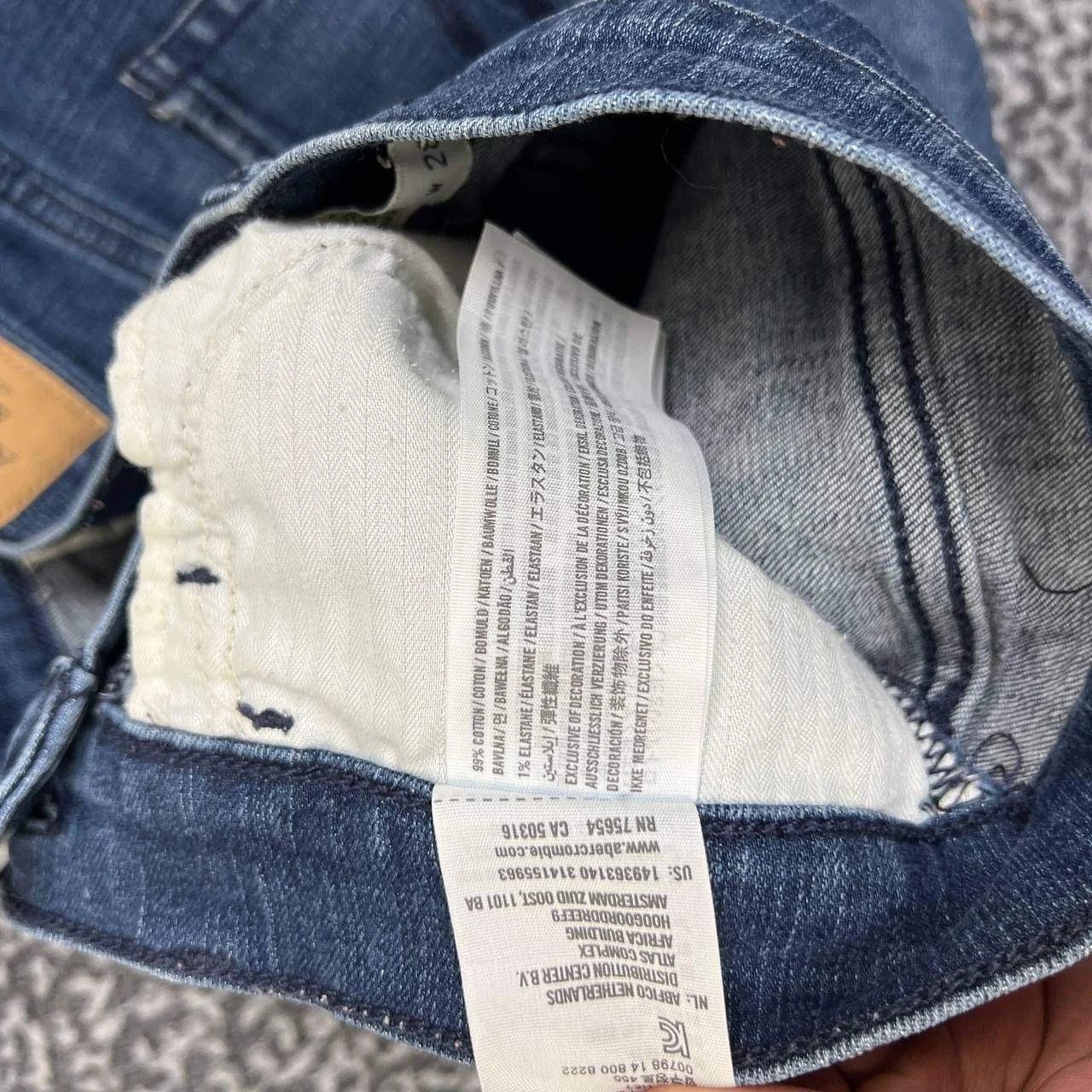 Abercrombie & Fitch Abercrombie & Fitch Shorts Women 6 Denim Jeans Cuffed 31x4 Size 31" - 4 Thumbnail