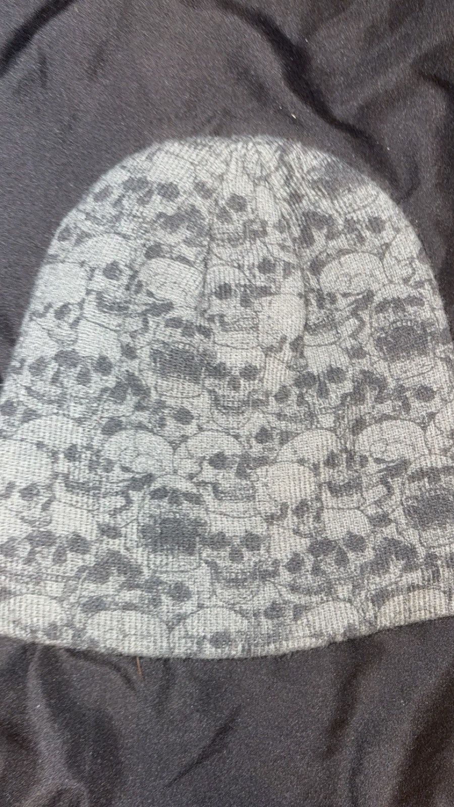 Other grey skull design beanie Size ONE SIZE - 2 Thumbnail