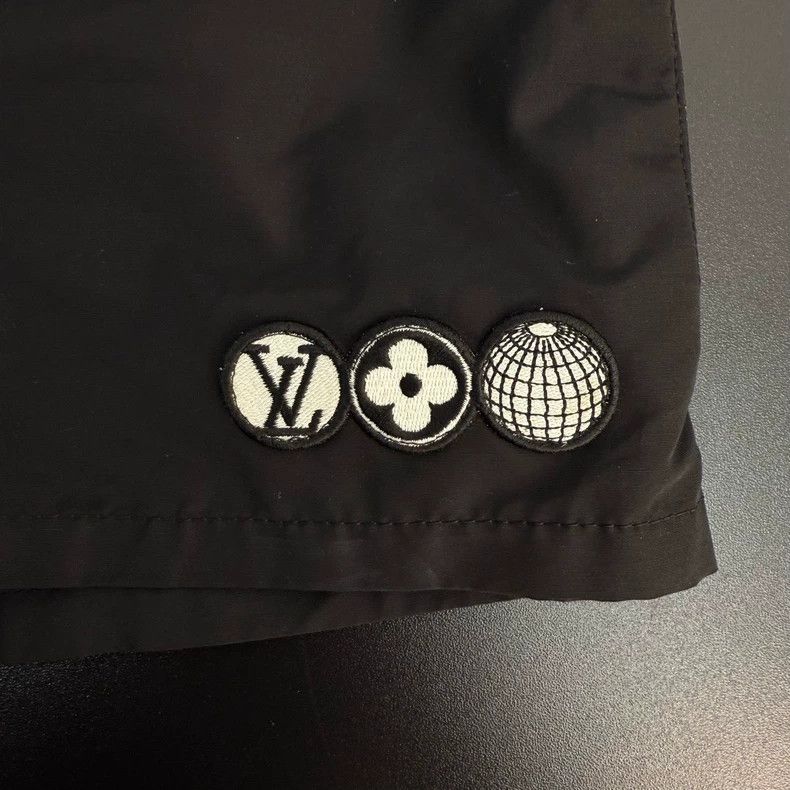 Louis Vuitton Louis Vuitton Black badge logo nylon shorts 2505-Nextarrow Size 35" - 6 Thumbnail