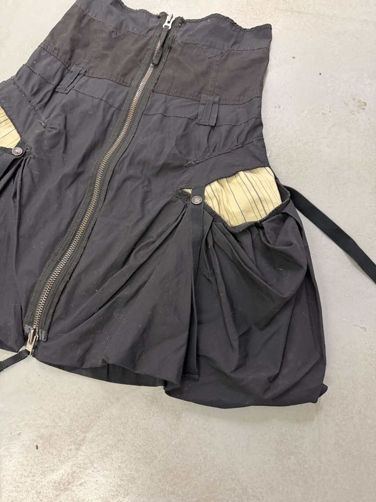 Marithe + Francois Girbaud Marithe François Girbaud Bondage Cargo Skirt Size 28" / US 6 / IT 42 - 4 Thumbnail