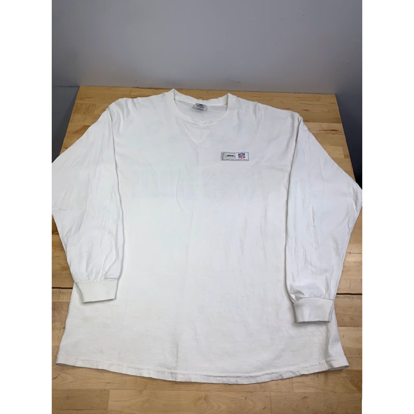 Delta VINTAGE Delta New England Patriots vs Oakland Raiders Shirt Men XL White 2000s Sportswear Graphic Tee Size US XL / EU 56 / 4 - 3 Thumbnail