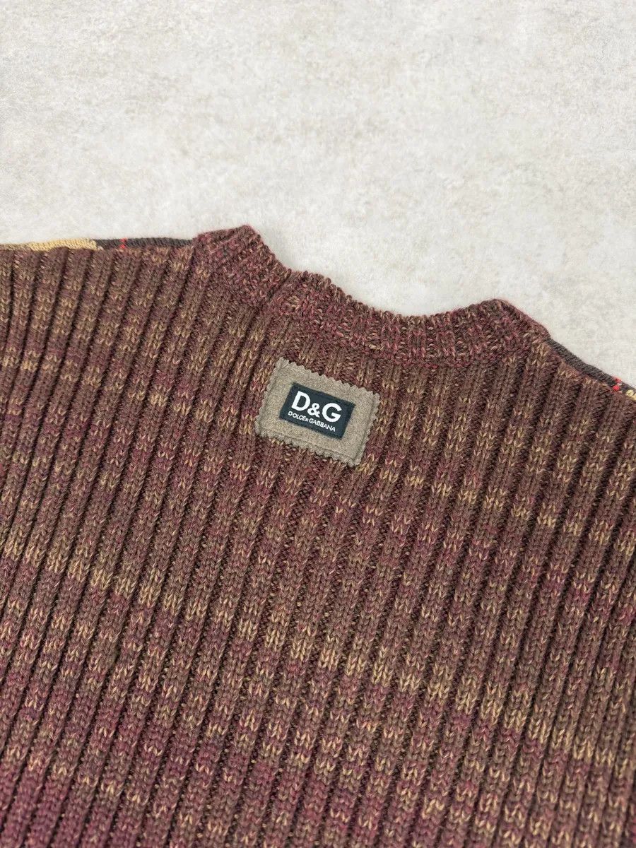 Dolce & Gabbana 2000s Dolce & Gabbana V Neck Beige & Brown British Sleeveless Sweater Size US M / EU 48-50 / 2 - 6 Thumbnail