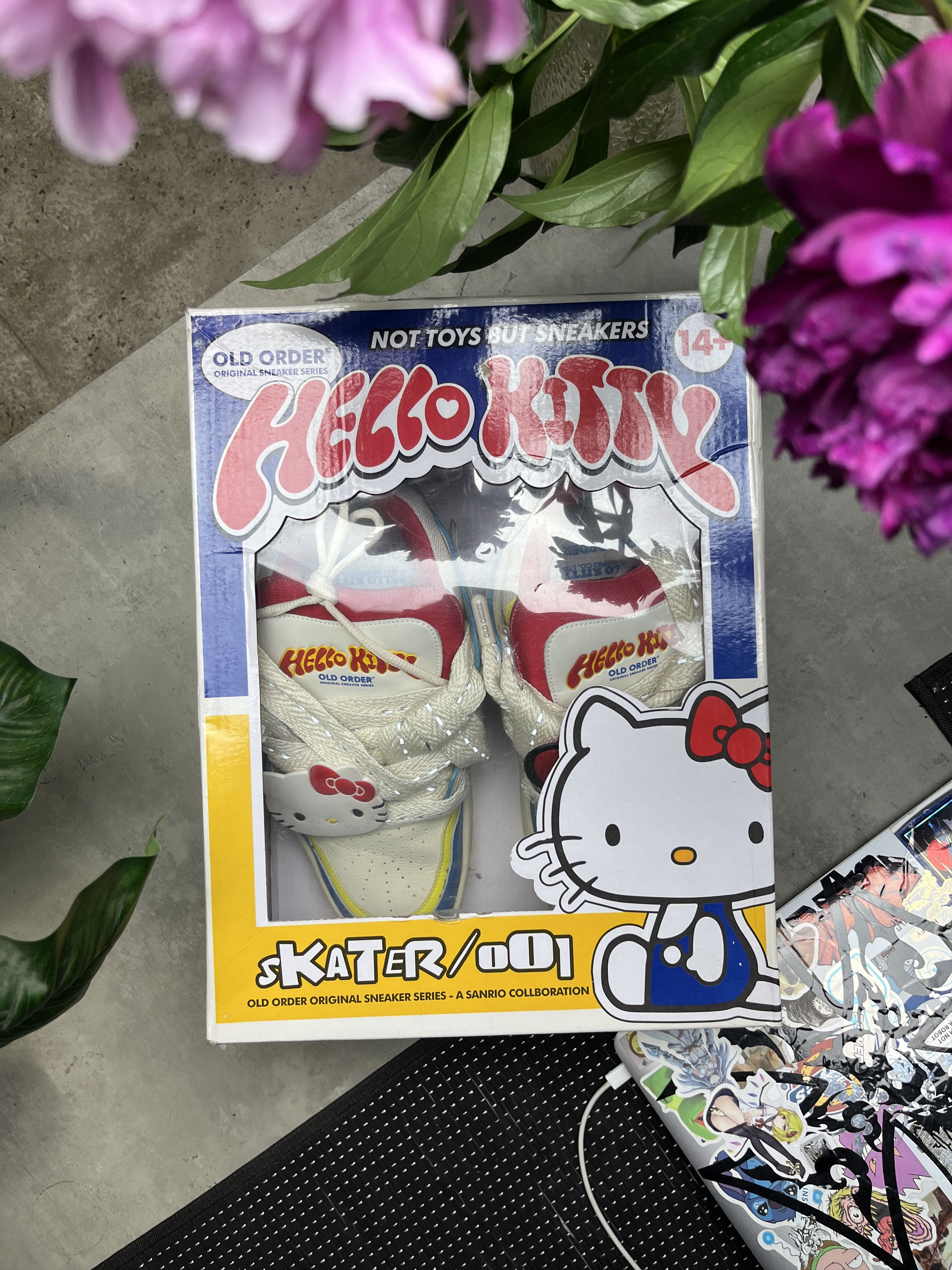 Other OLD ORDER X SANRIO HELLO KITTY SKATER 001 - 5117 Size US 10 / EU 43 - 1 Thumbnail