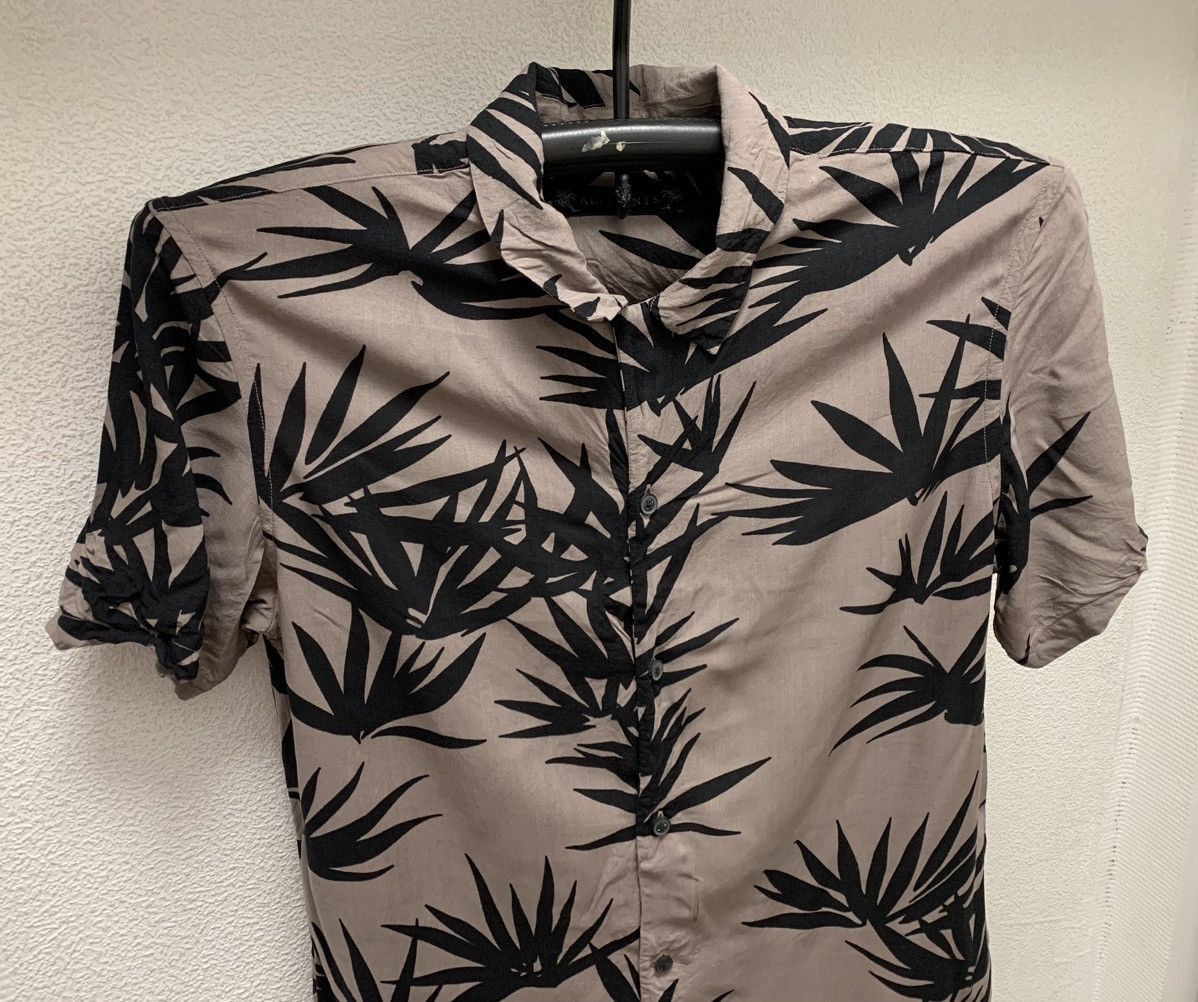 Allsaints Allsaints fullprint flower shirt M sz Japanese brand Size US M / EU 48-50 / 2 - 4 Thumbnail