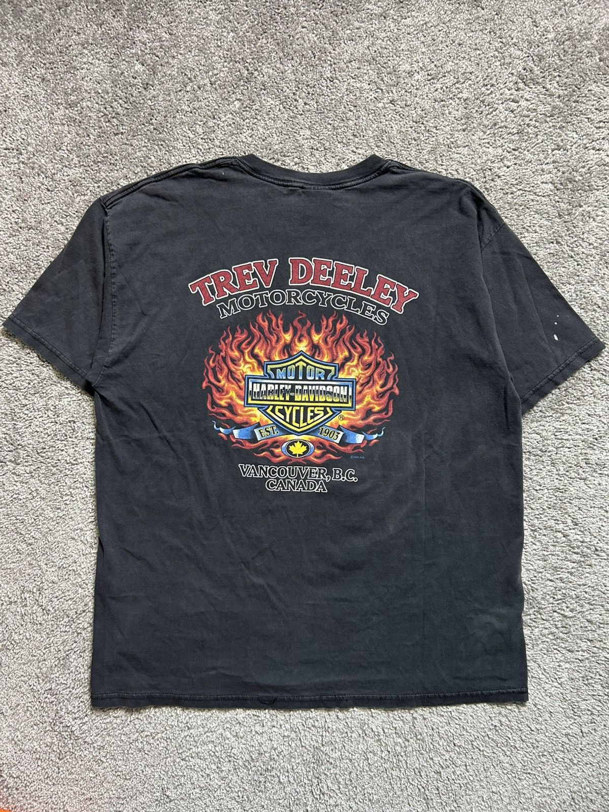Vintage Vintage Y2K Harley Flames Engine Tee Made in Canada 2004 Size US XL / EU 56 / 4 - 9 Thumbnail