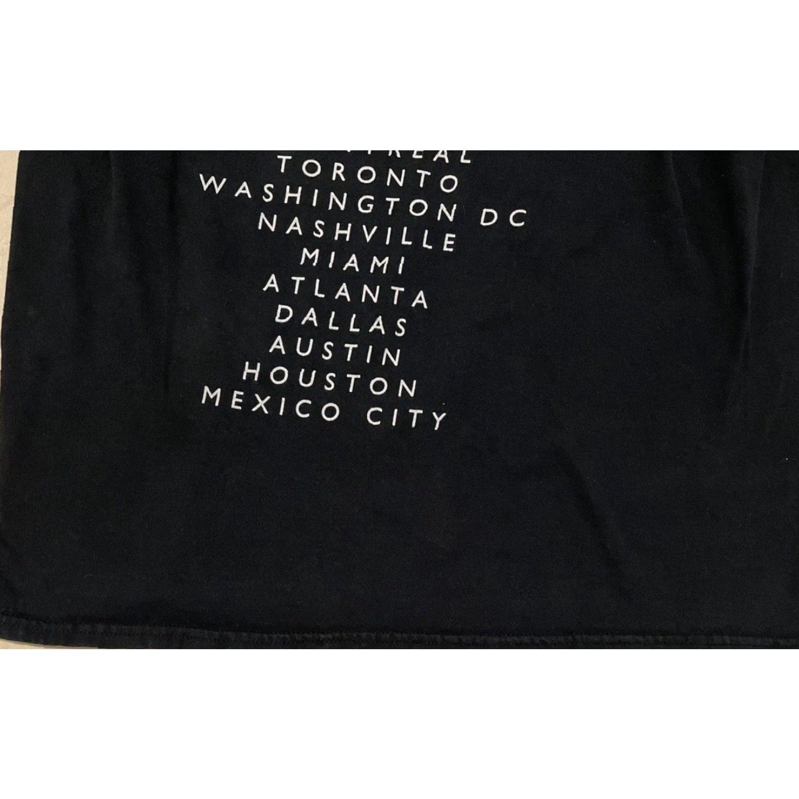 Vintage VINTAGE Adele 2016 Faded Tour Shirt S Concert Pop Music Taylor Swift Lady Gaga Vintage Shirt Small Black 90s Rock Concert Tour Pop Mens Size US S / EU 44-46 / 1 - 7 Thumbnail