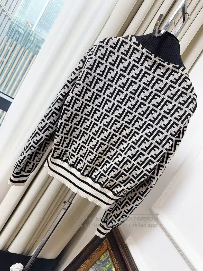 Fendi Fendi Black and White Monogram Diamond Pattern Mink Fur Ja Size M / US 6-8 / IT 42-44 - 2 Thumbnail