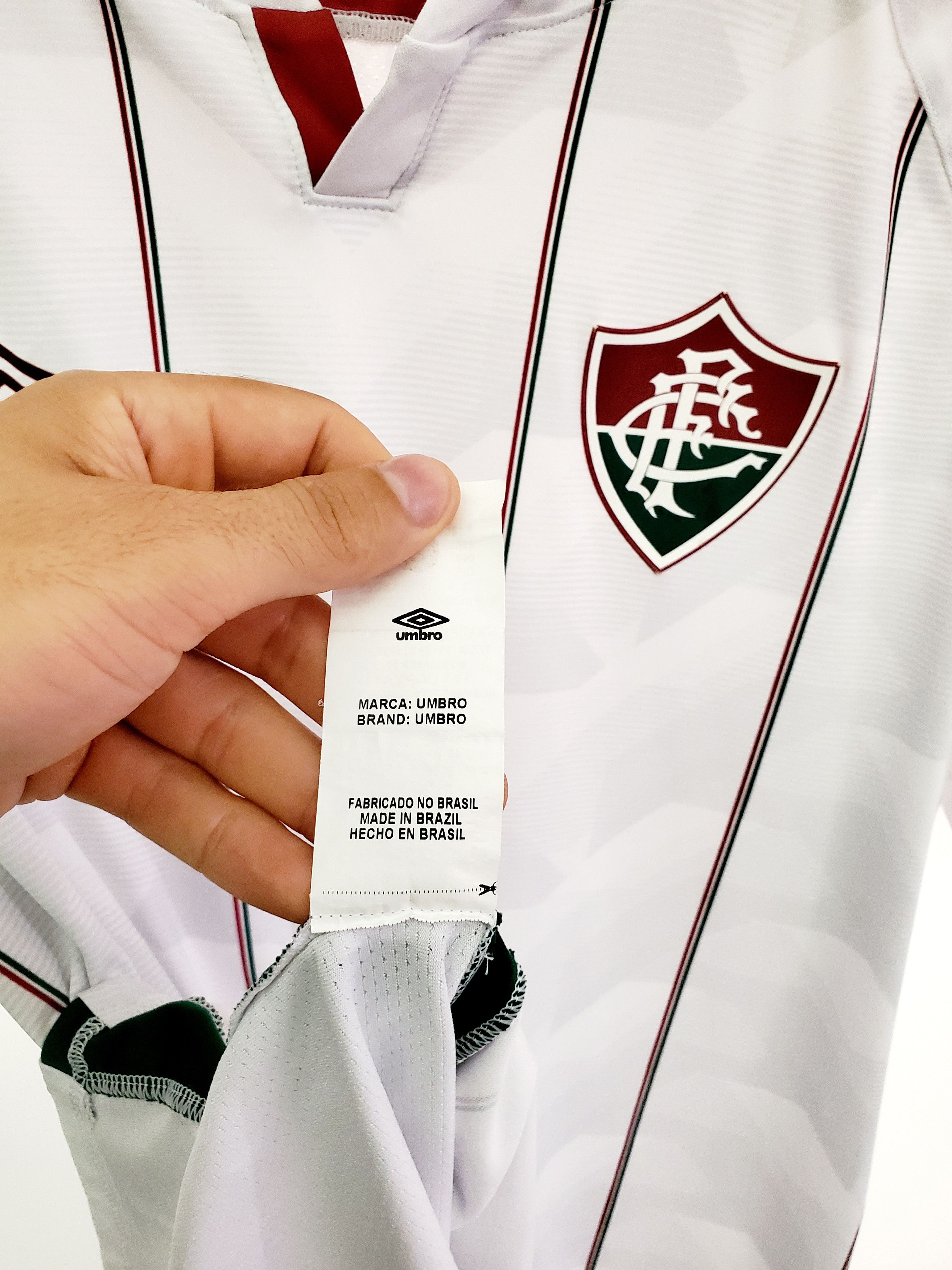 Umbro × Vintage FLUMINENSE 2020 2021 Away soccer Jersey perfect condition Xl Size US XL / EU 56 / 4 - 8 Thumbnail