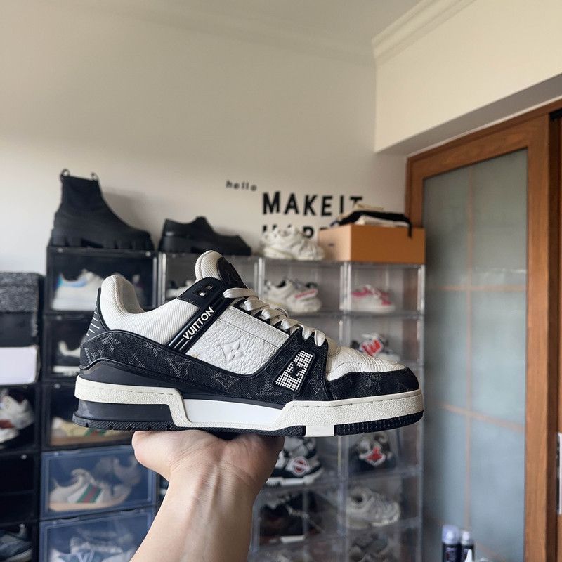 Louis Vuitton Louis Vuitton Trainer Panda Low-Top Sneakers -2508 Size US 10.5 / EU 43-44 - 6 Thumbnail