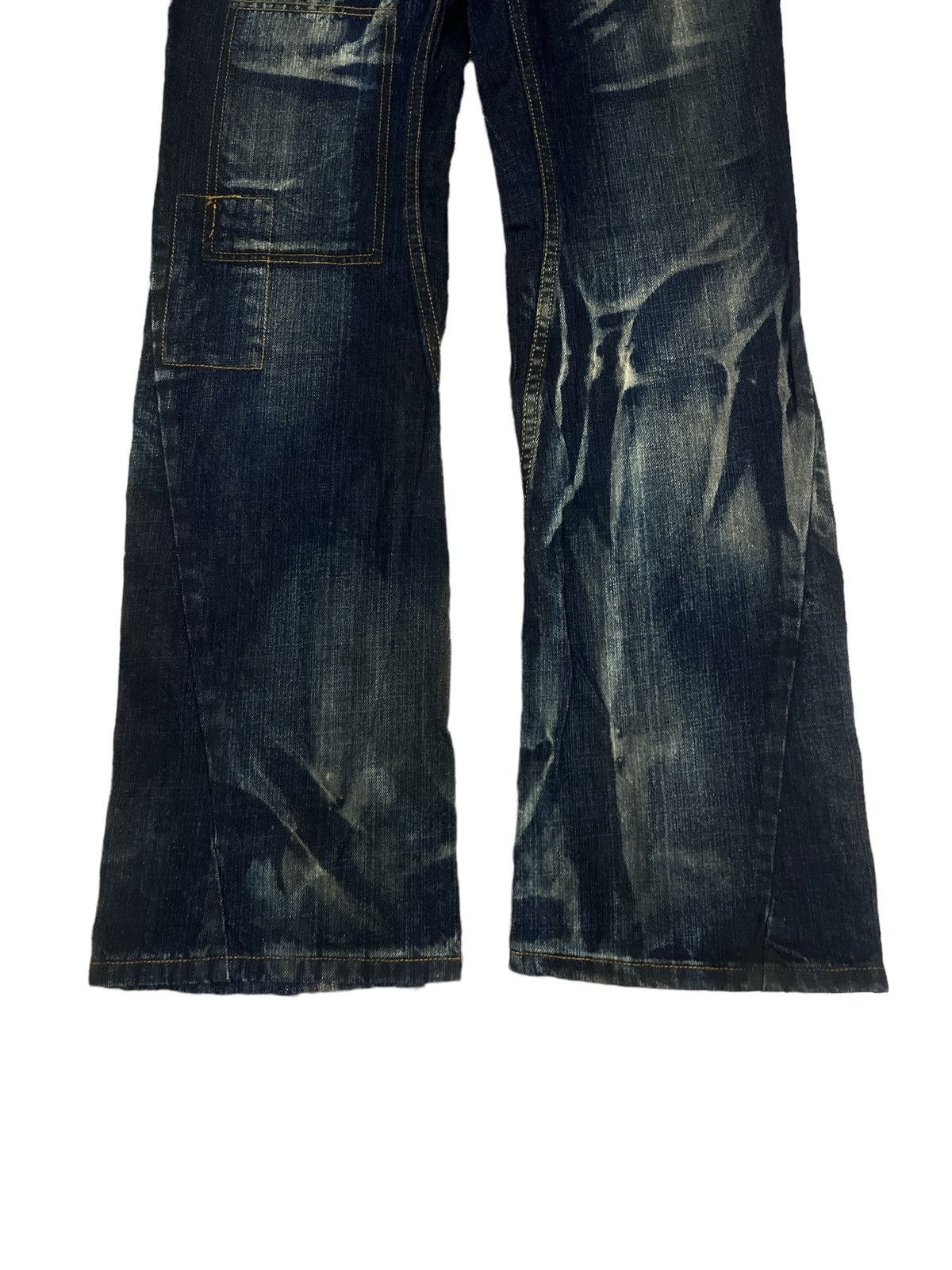 Japanese Brand × Vintage FLARED🔥SICK‼️UNKNOWN DISTRESSED DENIM PANT Size US 29 - 4 Thumbnail