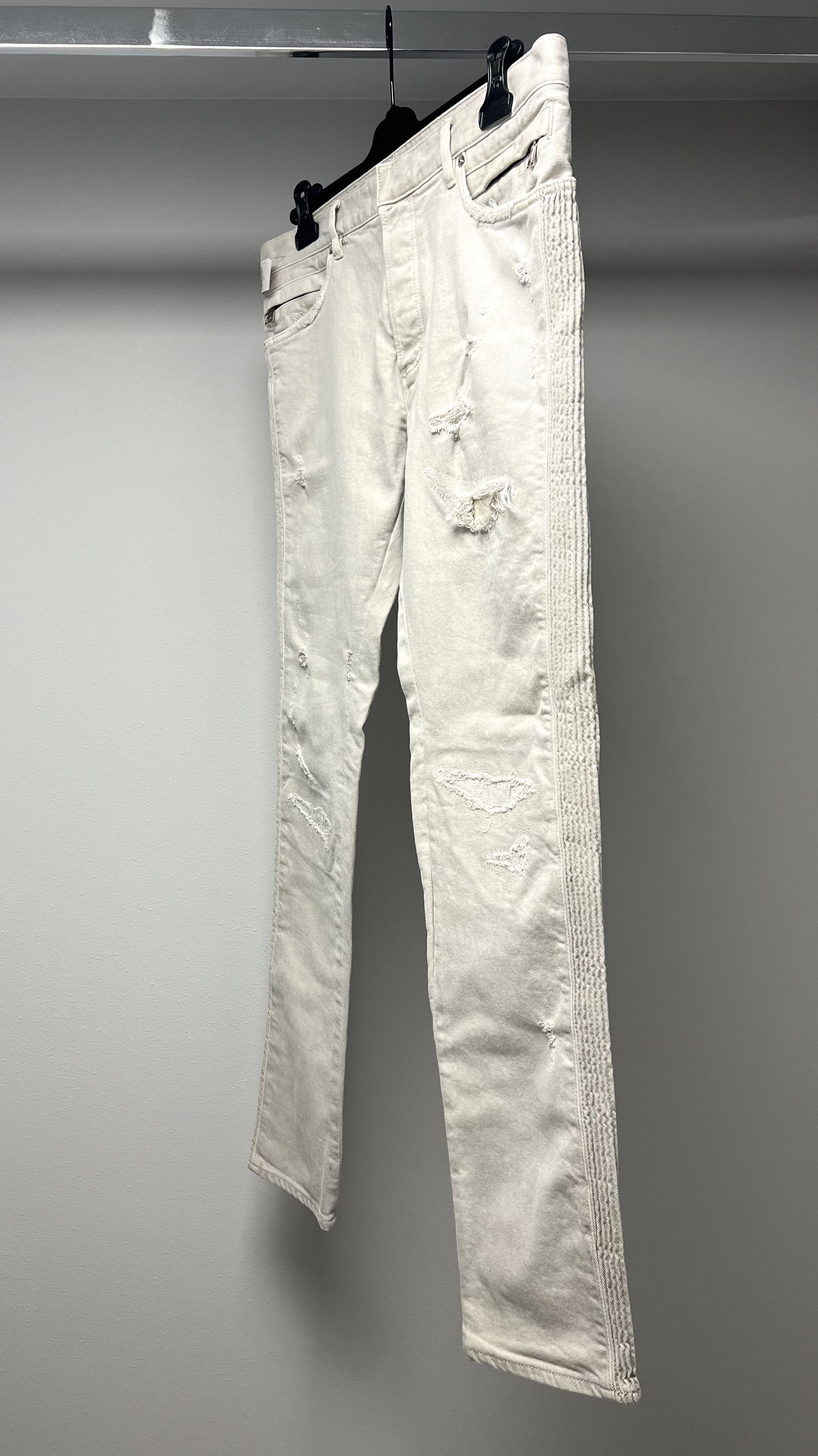 Balmain 1625$ NWT, BALMAIN LIGHT GREY DISTRESSED RIBBED DENIM JEANS Size US 34 / EU 50 - 8 Thumbnail