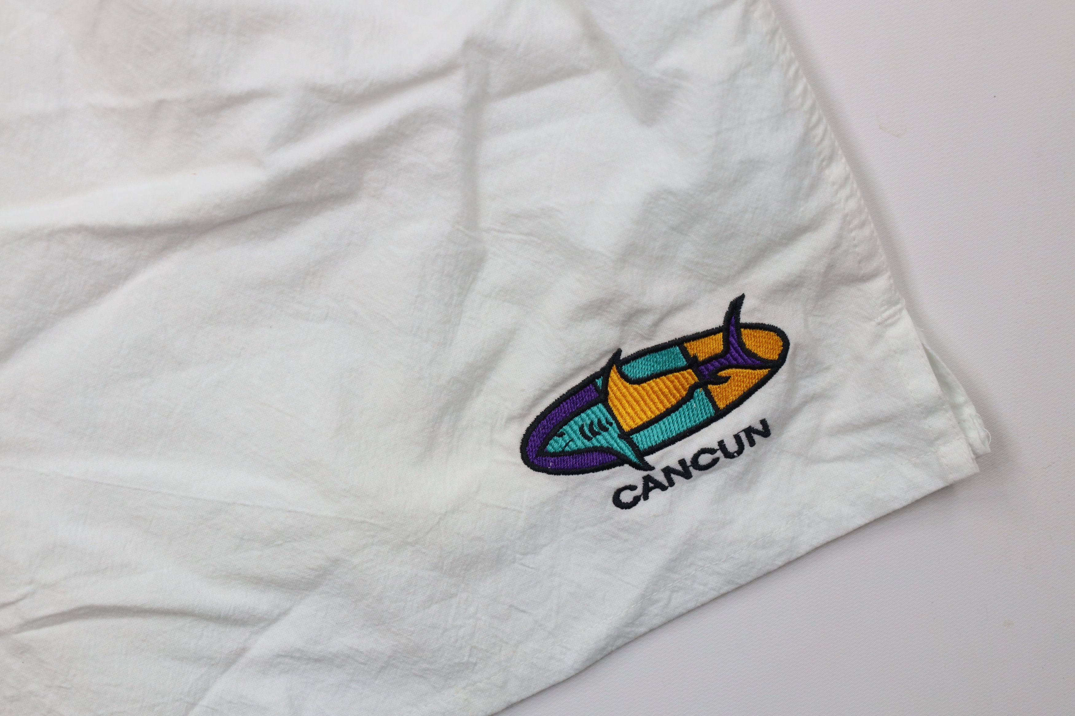 Vintage Deadstock Vintage 90s Streetwear Cancun Shark Shorts White Size 26" / US 2 / IT 38 - 5 Thumbnail