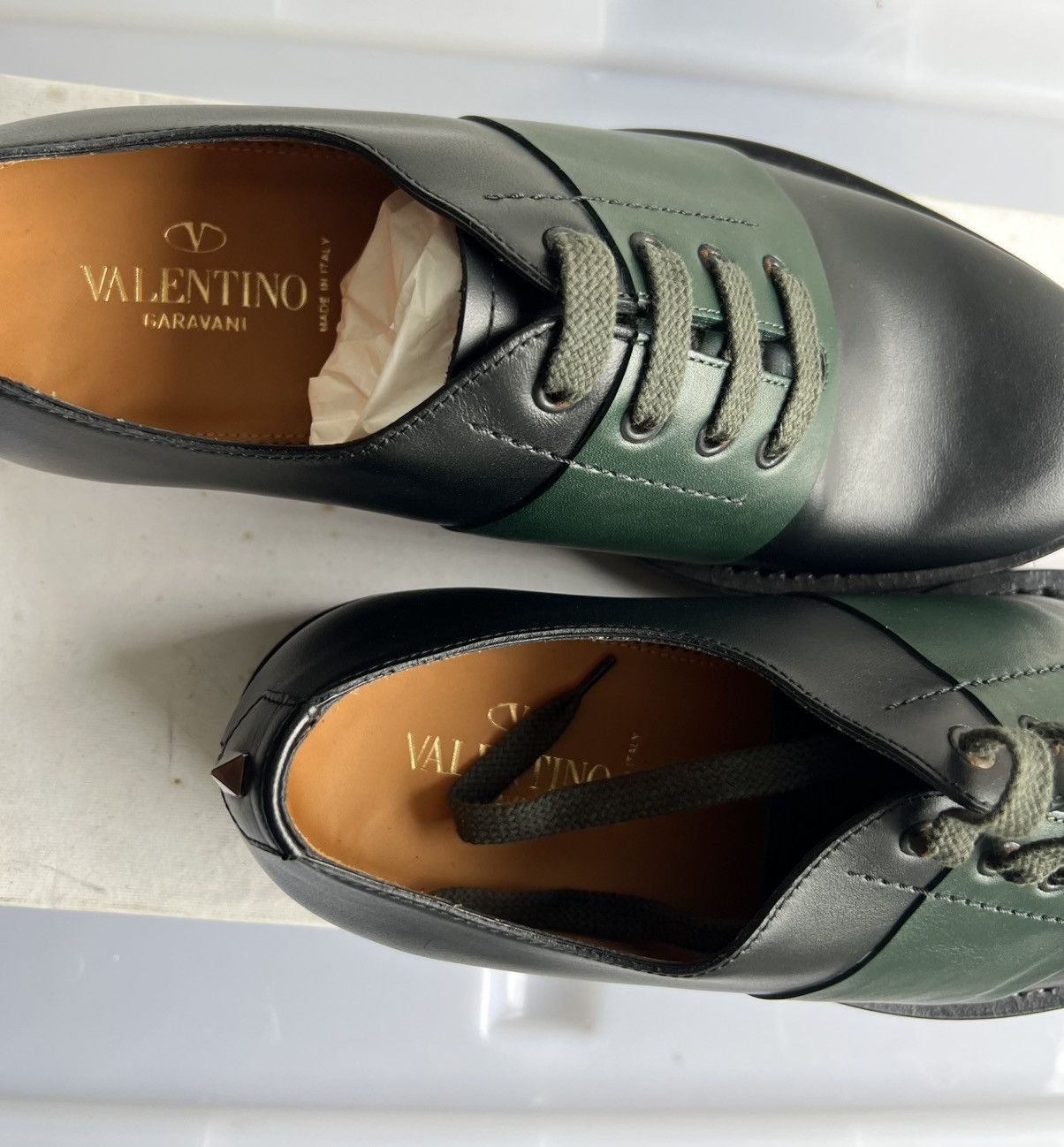 Valentino Valentino green and black shoe in leather Size US 10 / EU 43 - 3 Thumbnail