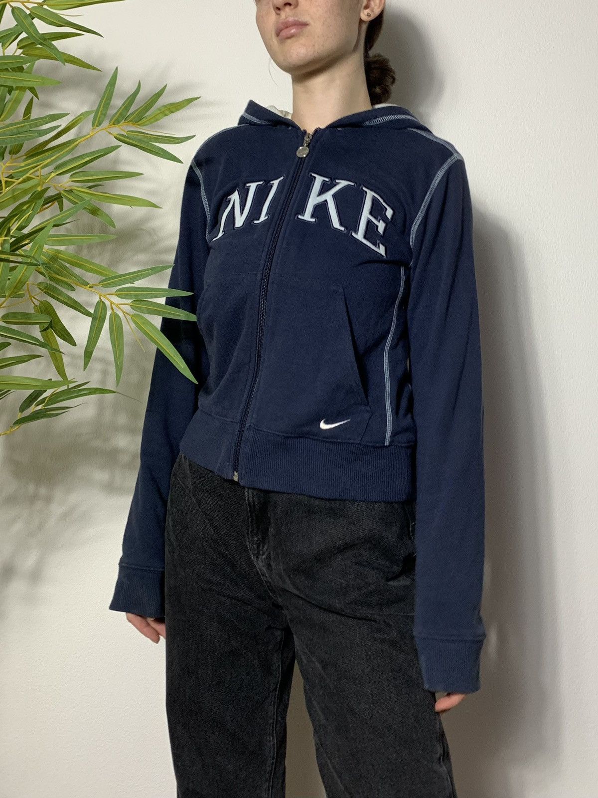 Nike VINTAGE NIKE BIG LOGO Y2K ZIP UP HOODIE Size M / US 6-8 / IT 42-44 - 4 Thumbnail