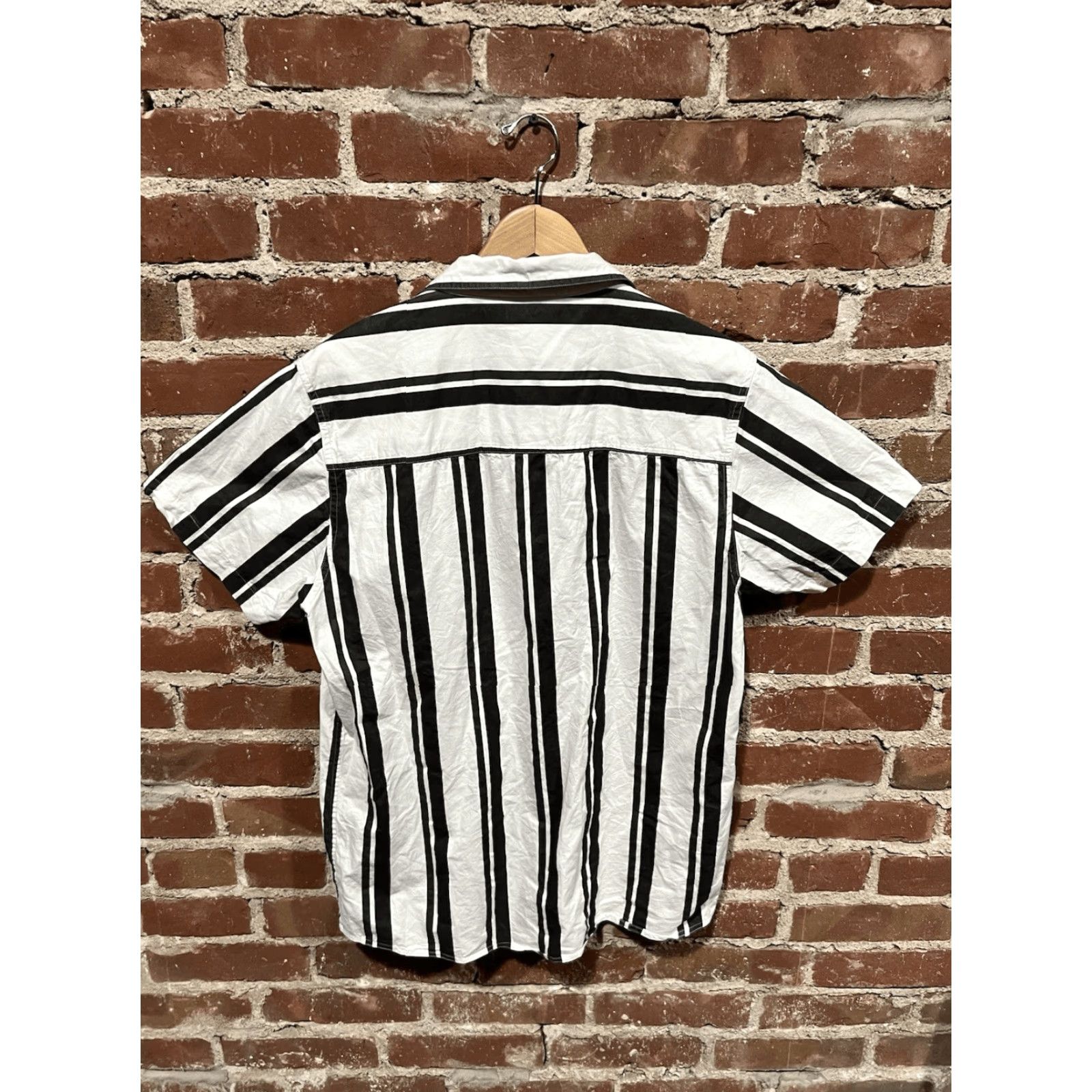 Vintage Monet Mens White Striped Short Sleeve Button-Up Shirt L Size US L / EU 52-54 / 3 - 2 Thumbnail