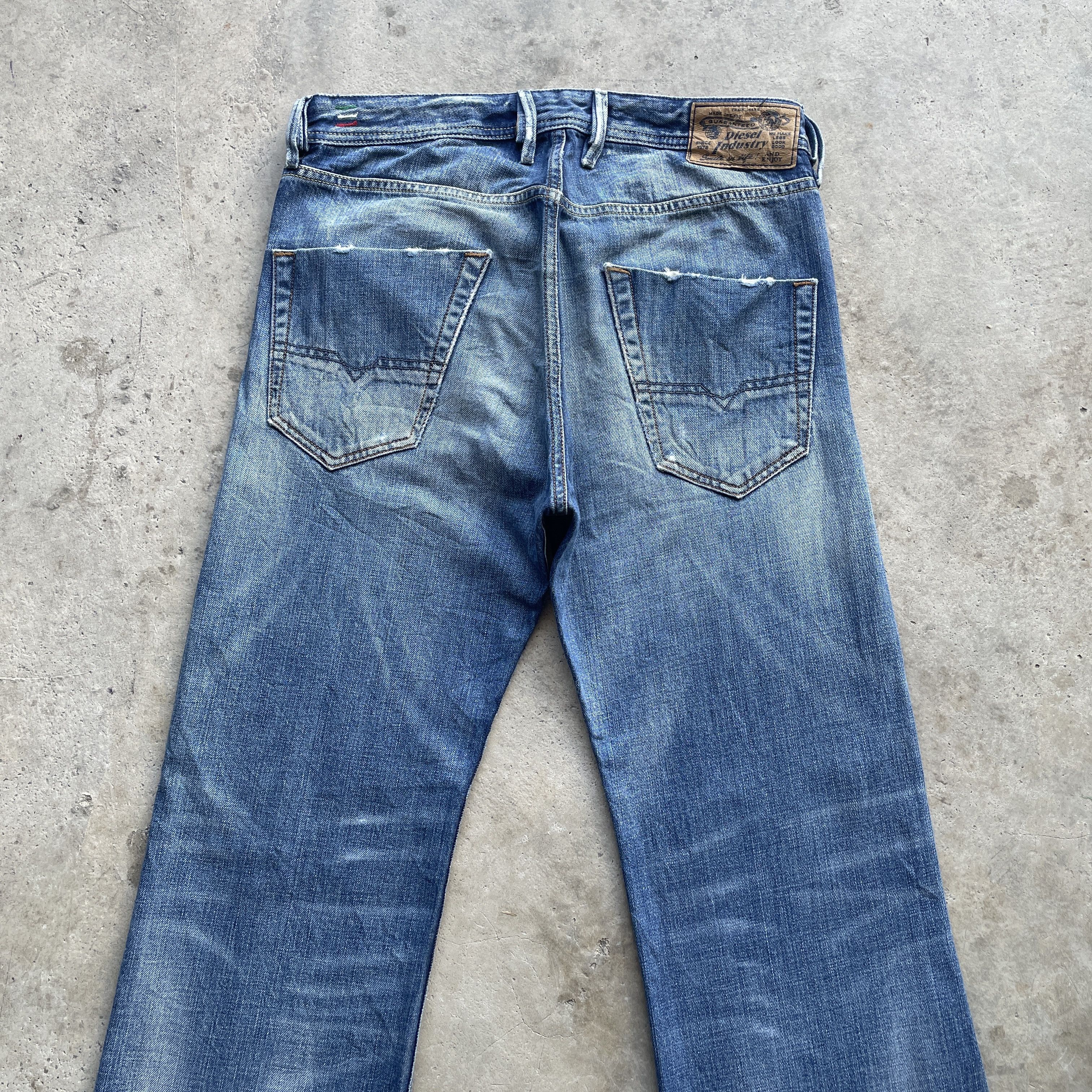 Diesel Vintage Diesel Industry Distressed Wash BootCut Jeans Pants Size US 32 / EU 48 - 12 Thumbnail