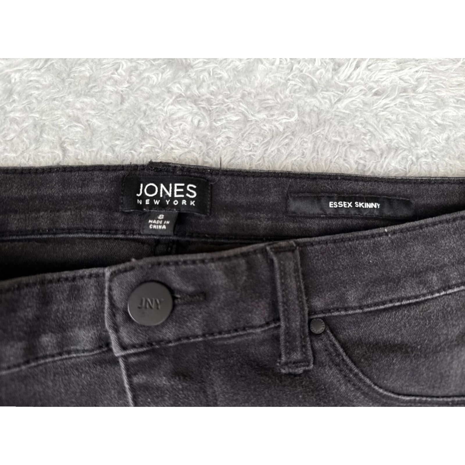 Jones New York Jones New York Jeans Womens 8 Black Denim Mid Rise 30x28 Skinny 5-Pocket Distressed Cotton Denim Rock Southwestern Mens Womens Girls? Wait ends. Size 30" / US 8 / IT 44 - 6 Thumbnail